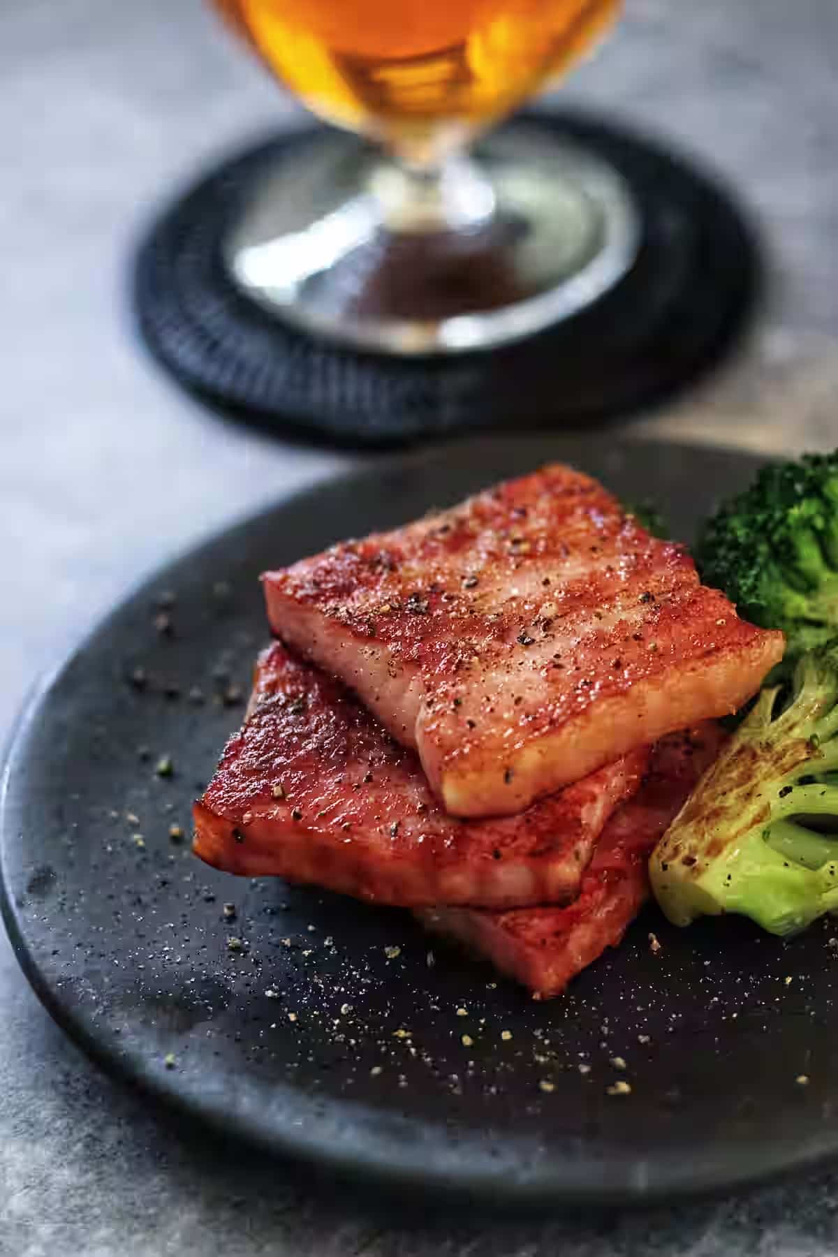 厚切りベーコン人気1位レシピ公開！プロ直伝の焼き方と絶品殿堂おかず