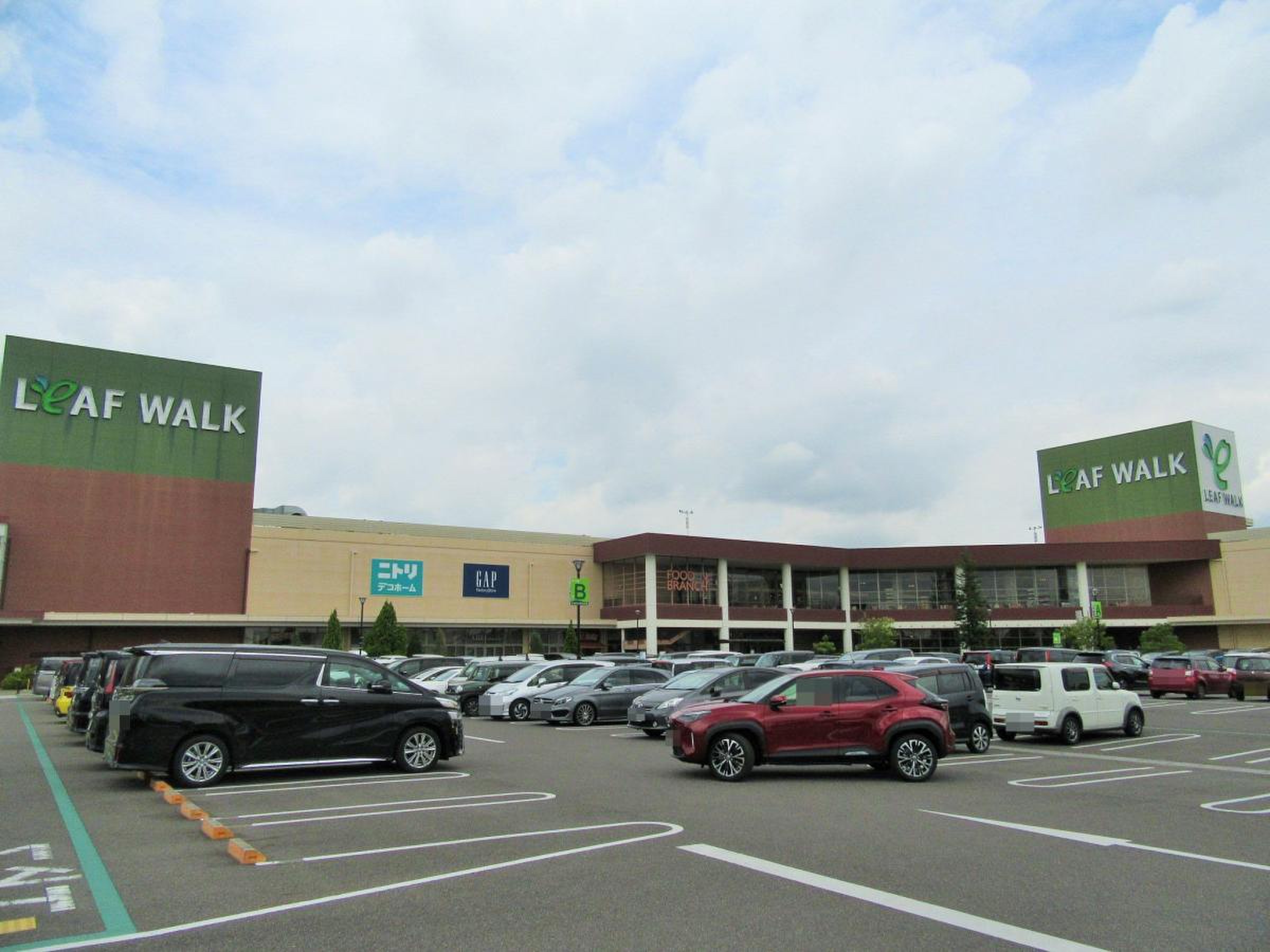 リーフウォーク稲沢の閉店噂を検証！最新テナントと混雑・評判総まとめ
