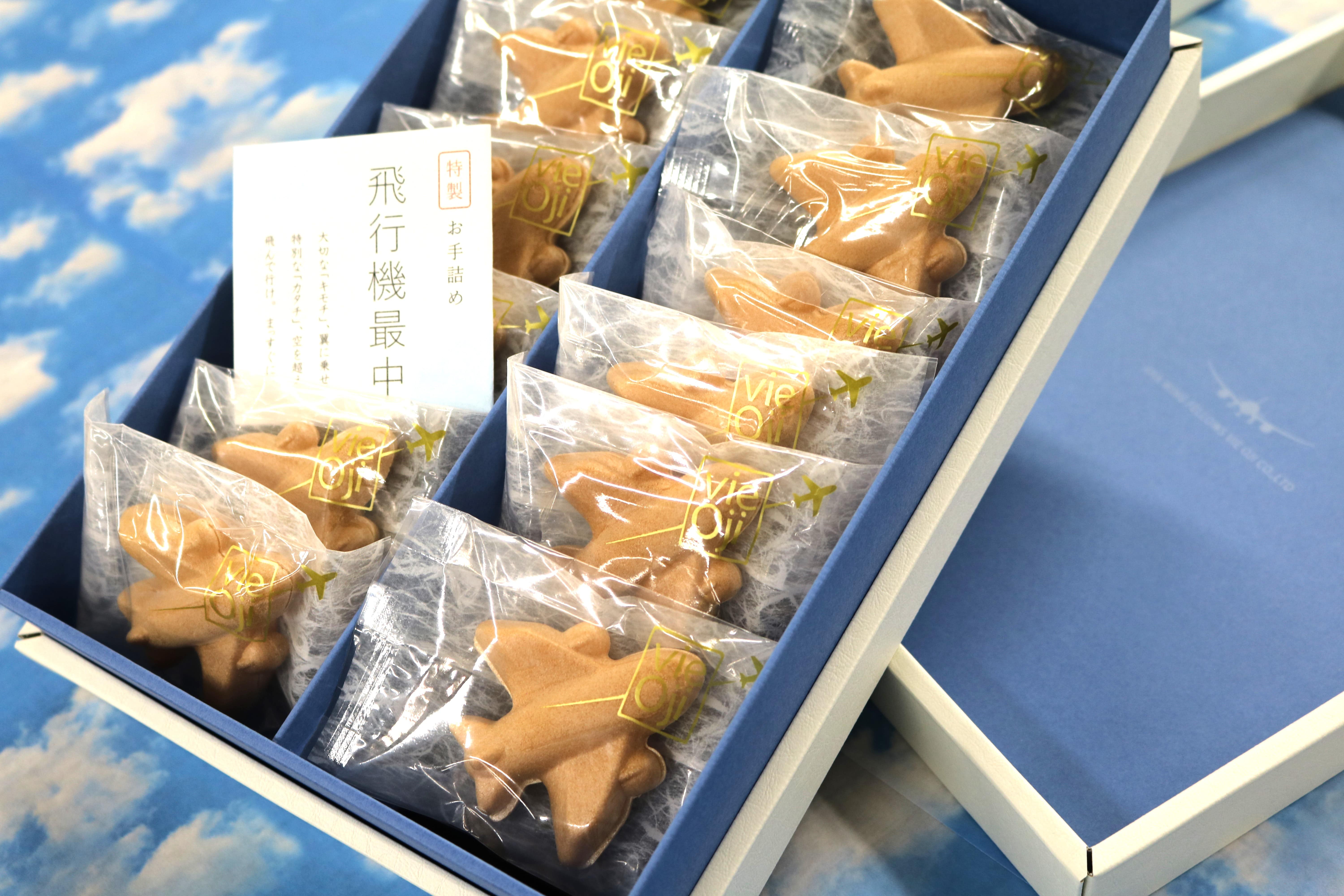 【2026年最新】空の上で激変する「味覚」の秘密——飛行機でお菓子を楽しむ新常識と話題の機内スナック前線