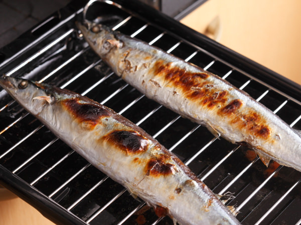 さんまのグリル焼き方決定版！皮はパリッと身ふっくらプロの技