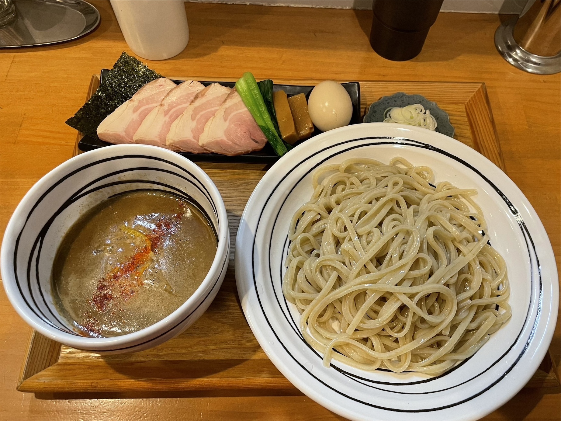 名古屋「中華蕎麦生る」徹底解剖！極上つけ麺の魅力と並び方攻略法