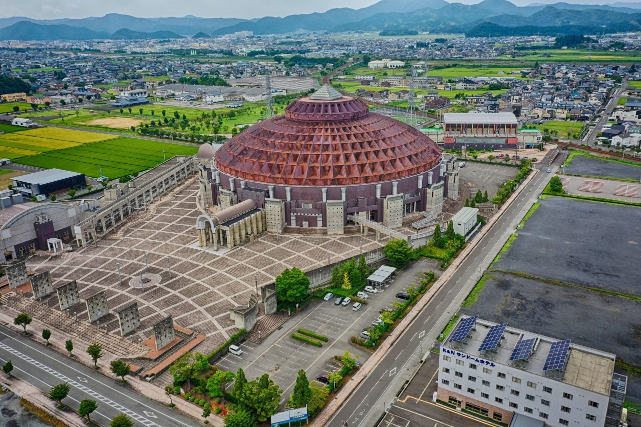 サンドーム福井が神会場と呼ばれる理由！座席の見え方と遠征攻略2026