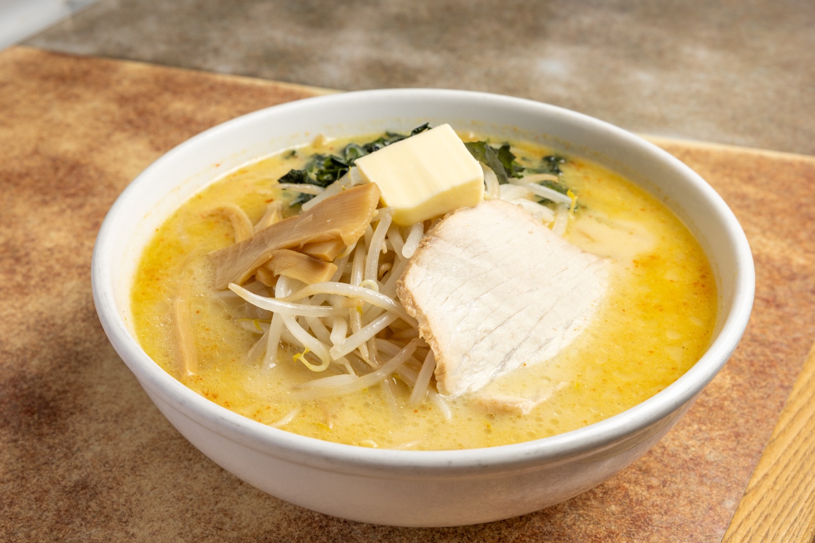 青森市ラーメンの真相！濃厚煮干しと味噌カレー牛乳の2026年最新事情