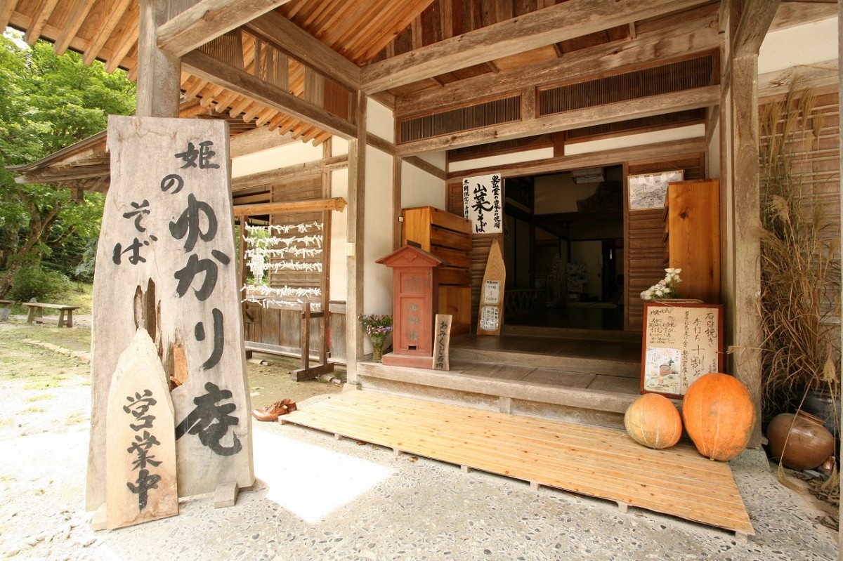 福井「姫のそば ゆかり庵」大行列の真相！塩だし蕎麦の魅力と混雑回避術