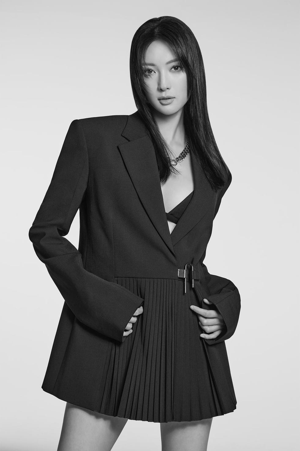 菜々緒が圧倒的にかっこいい理由！悪女役から美脚アクションまで徹底解剖