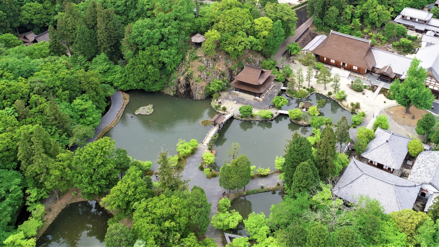 虎渓山永保寺の紅葉と国宝建築！知っておくべき見どころと駐車場解説