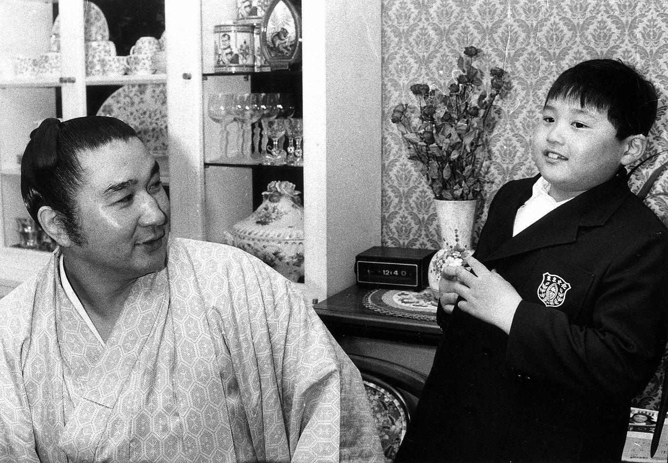 貴乃花の父・初代貴ノ花とは？輪島との噂の真相と花田家の現在