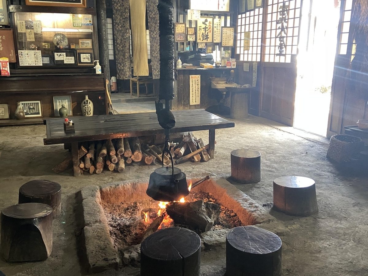 鈴鹿峠の秘境茶屋「鹿火屋」なぜ人気？名物わらび餅と評判の真相
