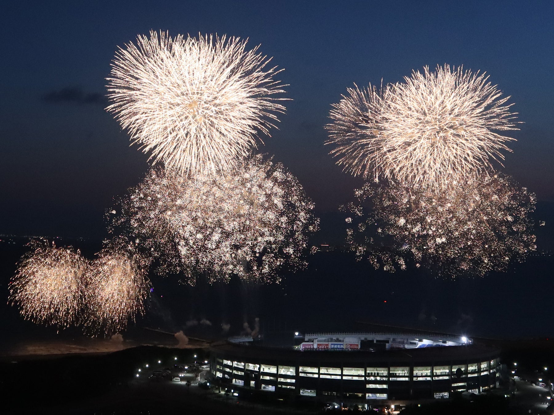 幕張花火大会2026の穴場と有料席・混雑回避の裏ワザ総まとめ