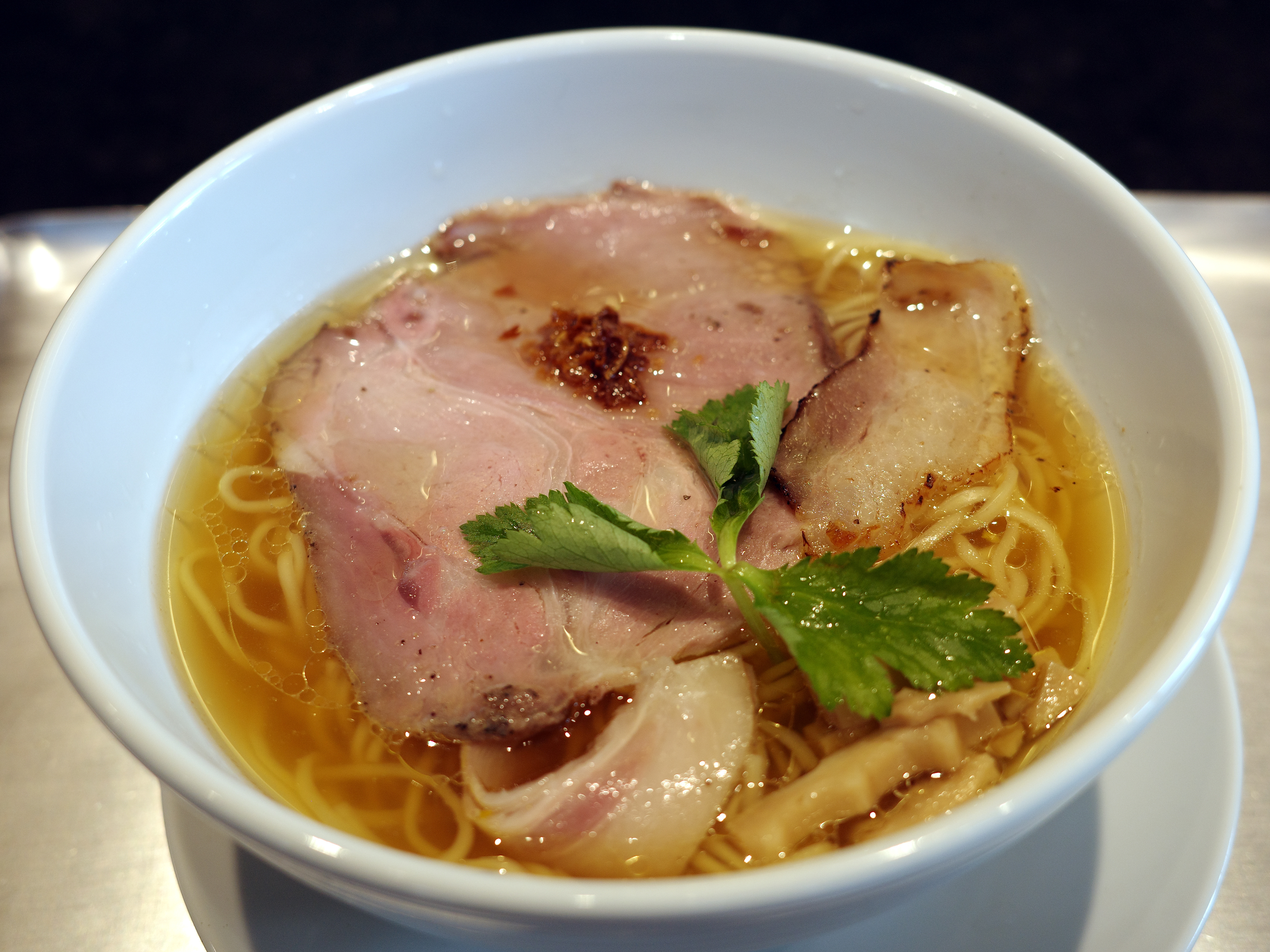 なにわ麺次郎の評判と混雑状況2026｜改札内行列の真相を徹底解明