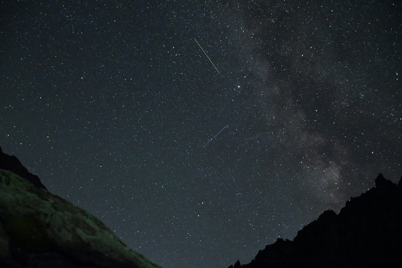 【2026年星空観測カレンダー】夜空が化ける「奇跡の新月」到来！ペルセウス座からふたご座まで二度とない好条件の流星群を完全攻略