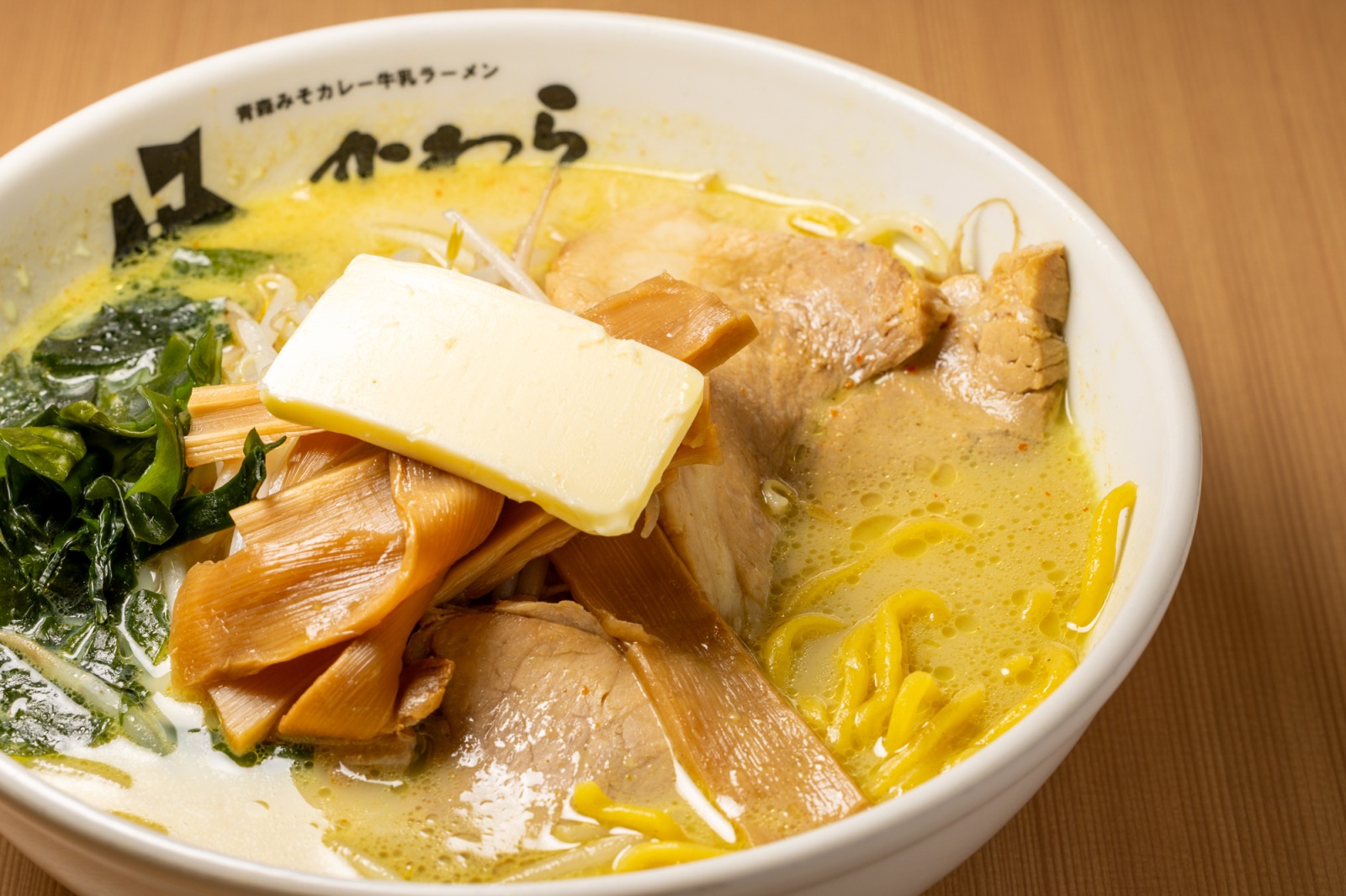 青森発祥の味噌カレー牛乳ラーメンは美味い？噂の真相と名店を徹底解剖