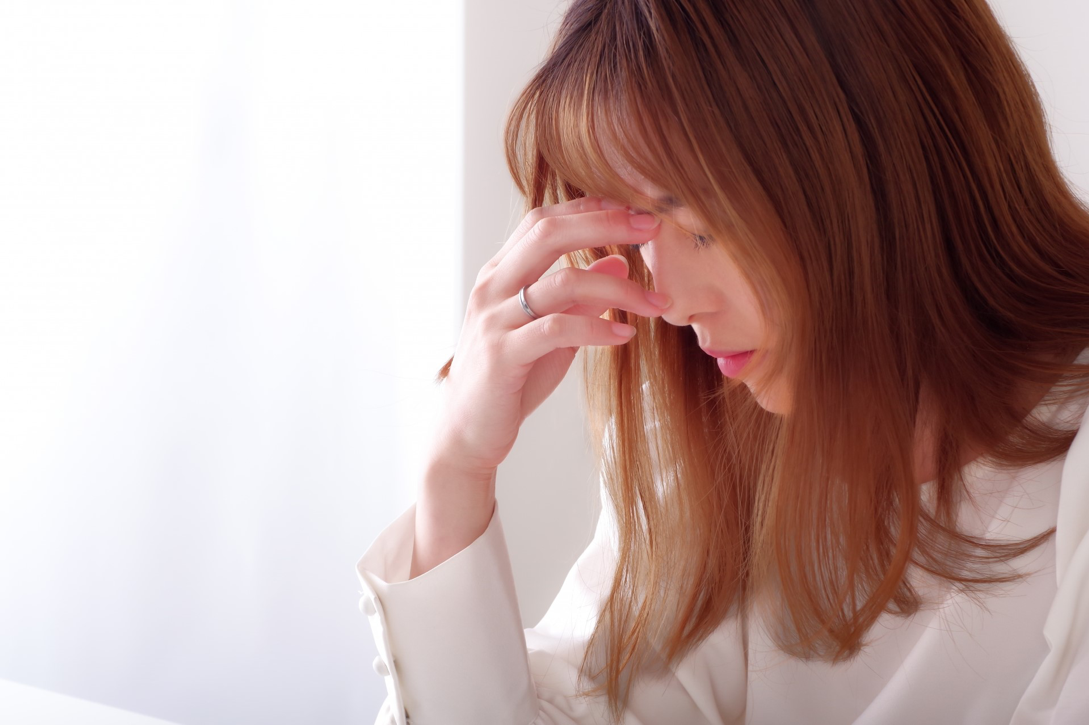 抑うつ神経症とうつ病の違いとは？原因や症状チェック・回復法を解説