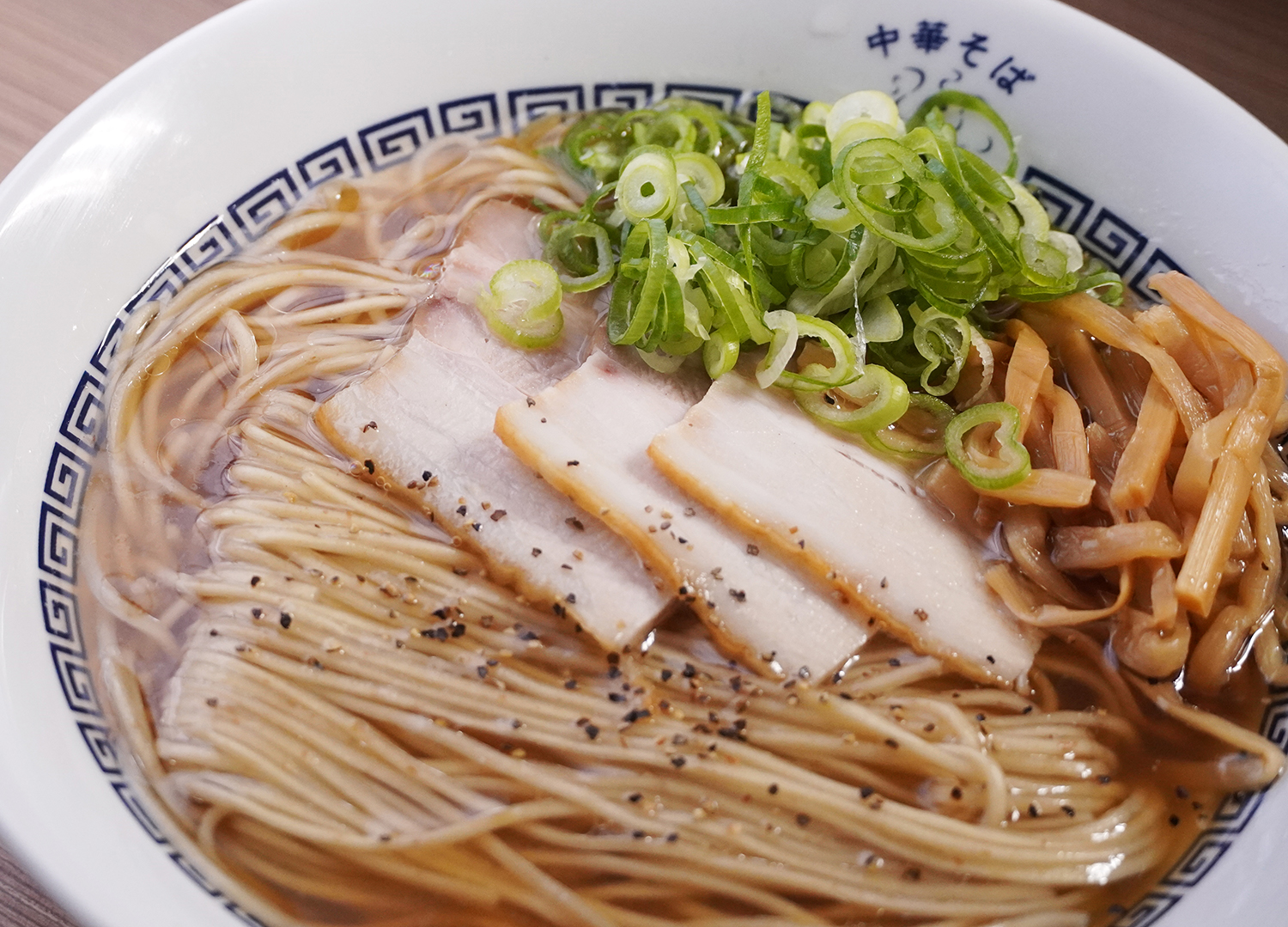池袋のラーメン屋2026決定版！激戦区の行列店と深夜の穴場を徹底解剖
