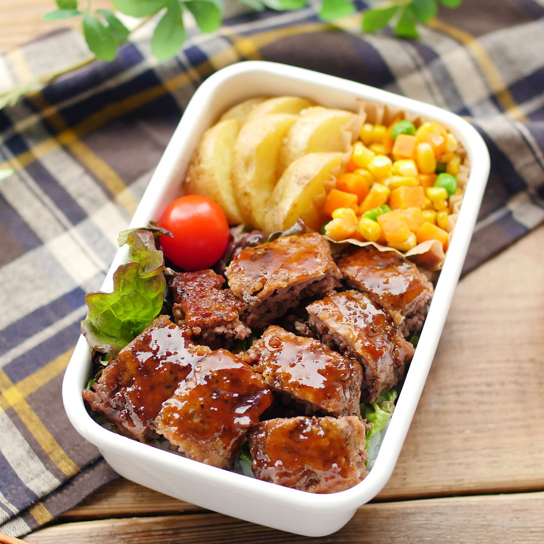 お弁当のひき肉おかずが冷めても柔らかい理由とプロの作り置き技