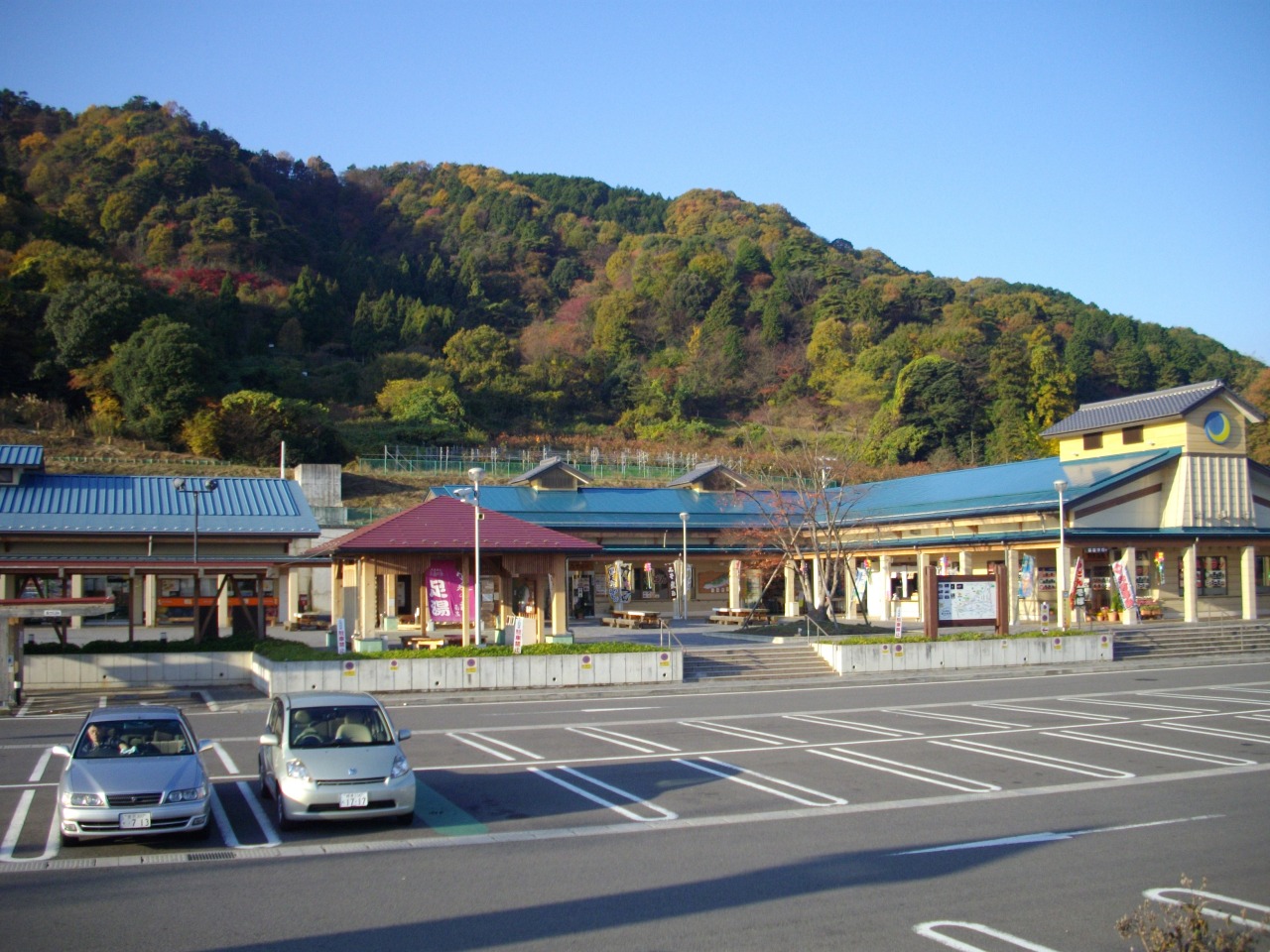 道の駅月見の里南濃の魅力解剖！足湯やみかんソフトの評判と混雑攻略