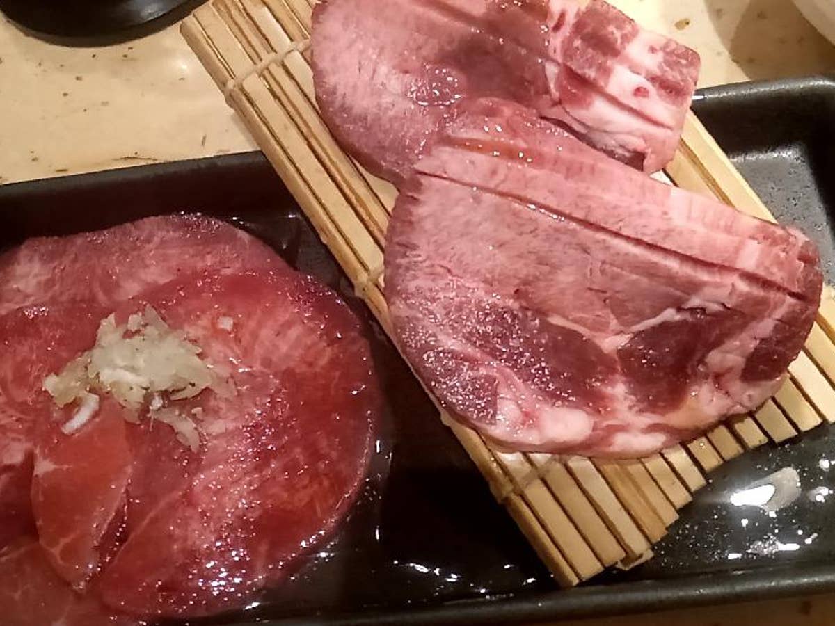 牛角大分森町店の評判と予約の罠！食べ放題の損得と混雑を徹底検証
