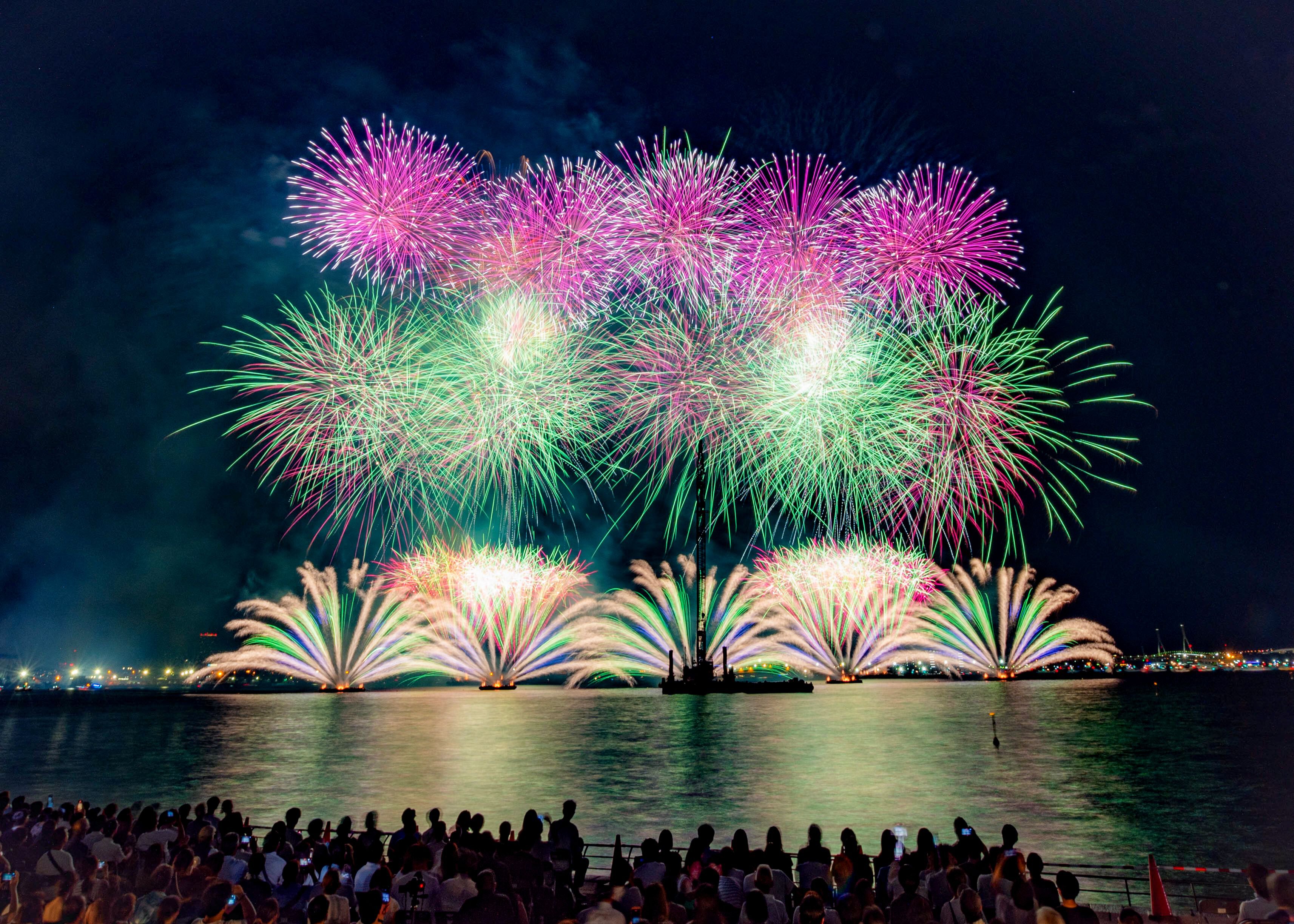 2026年夏の夜空を彩る「進化形」の大輪——神奈川の花火大会、混雑激化の舞台裏と穴場観覧の最新事情