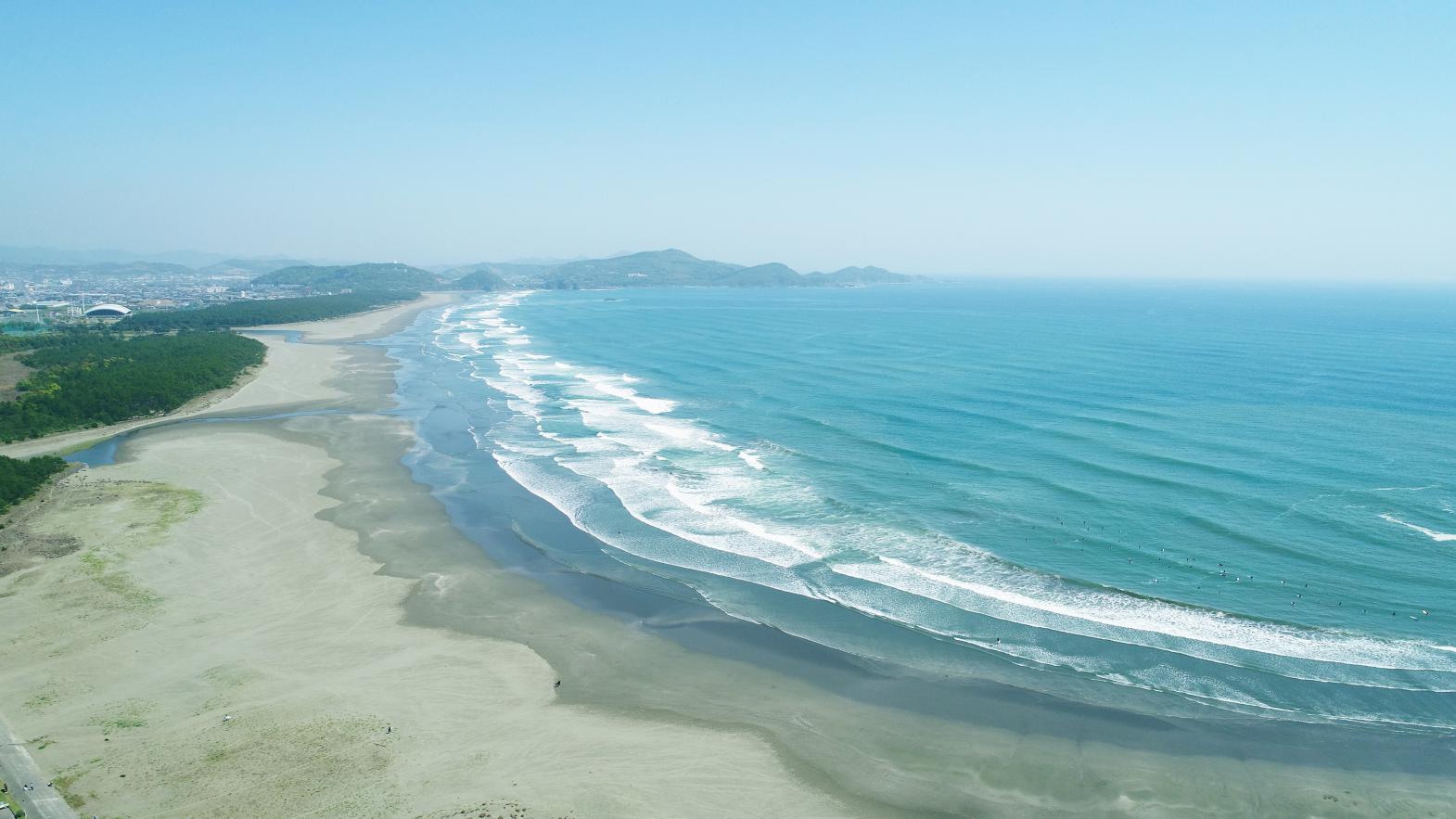 日向・お倉ヶ浜がサーフィンの聖地と絶賛される理由と現地最新事情