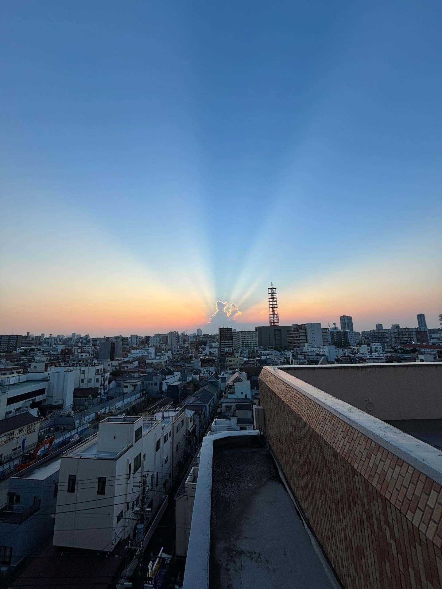 空の写真の撮り方完全ガイド！スマホ設定とプロ構図の裏技