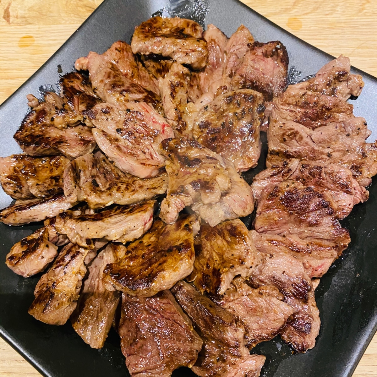 牛肉の臭み消し決定版！パックの異臭理由と劇的においしくなる裏ワザ