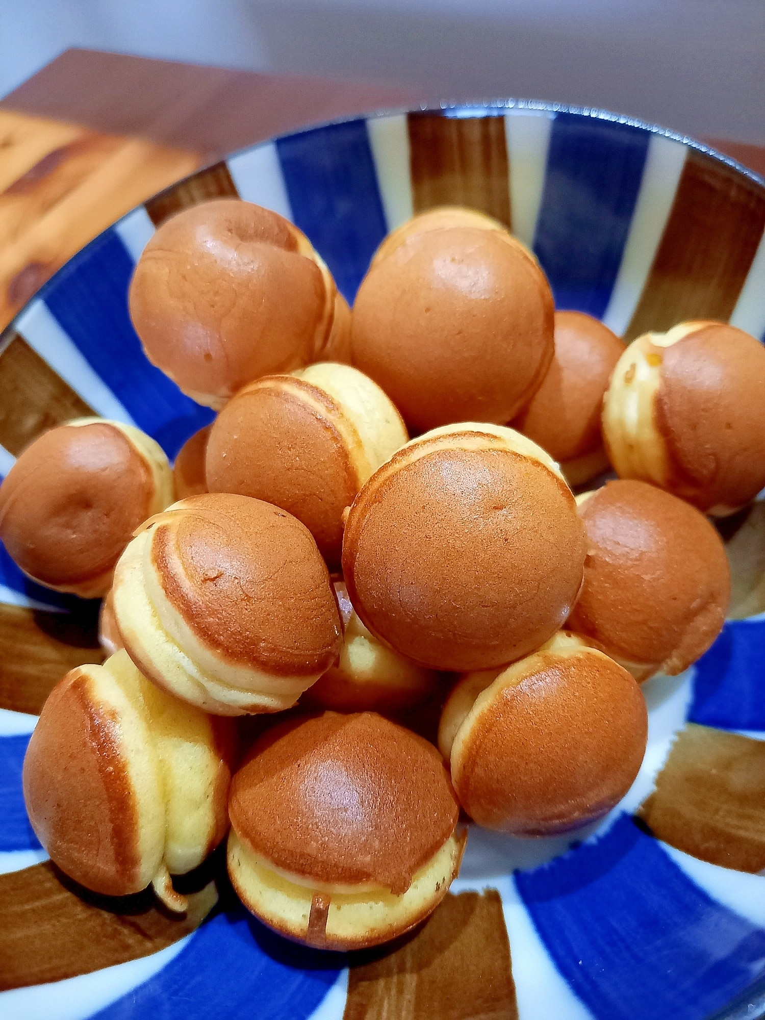 屋台の味を完全再現！冷めてもふわふわなベビーカステラ黄金比レシピ