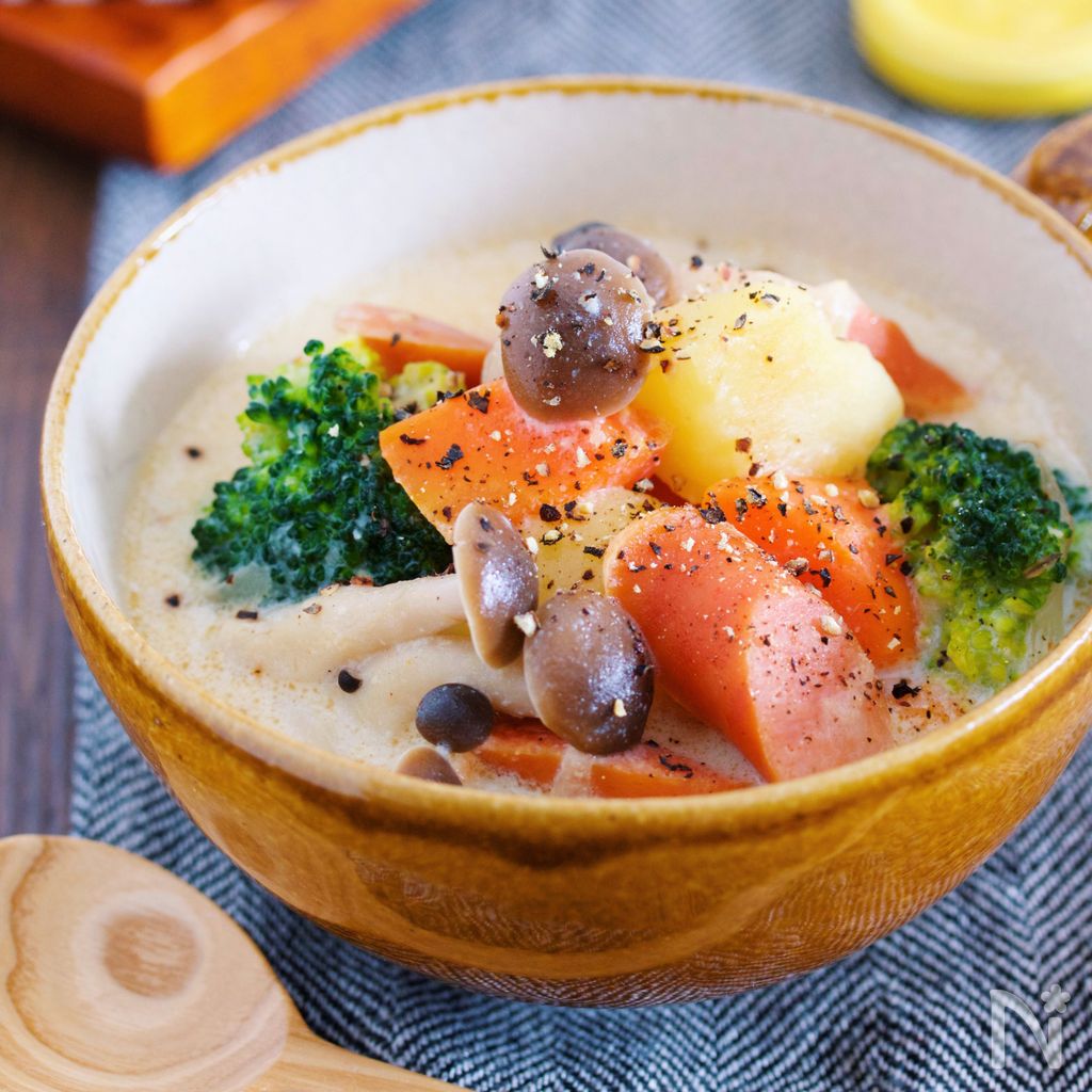 豆乳味噌スープが劇的に変わる！分離しない黄金比とプロ絶賛の隠し味