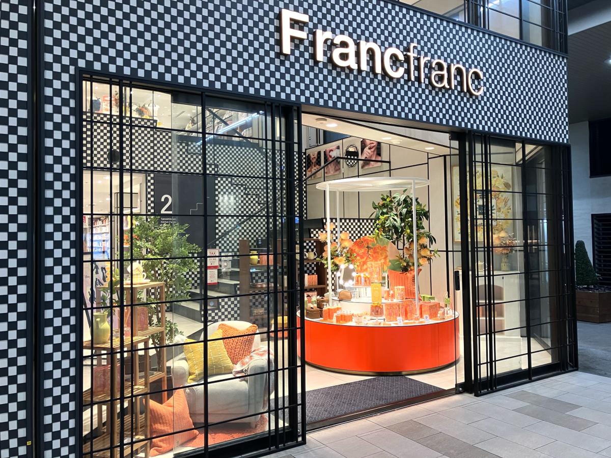 Francfranc梅田店の全貌｜ルクア大阪の場所や大型店比較・混雑攻略2026