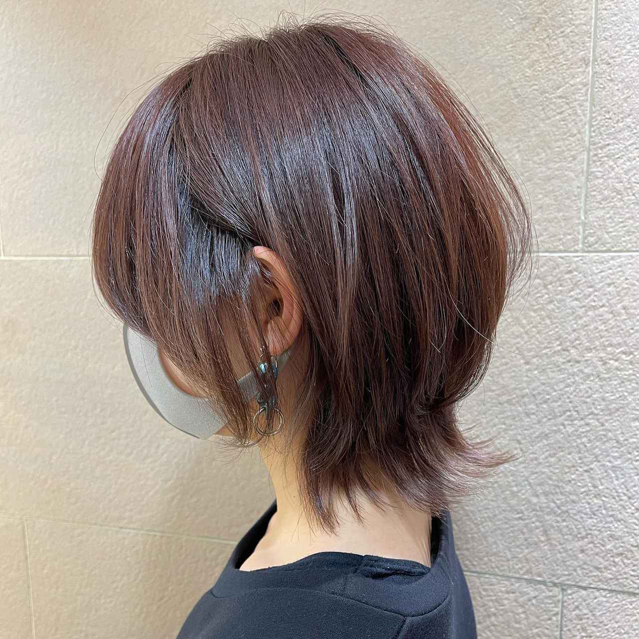 2026年最新ヘアトレンド：なぜ今「ウルフカット」を選ぶ女性が急増しているのか？ 劇的進化を遂げた小顔レイヤーの秘密