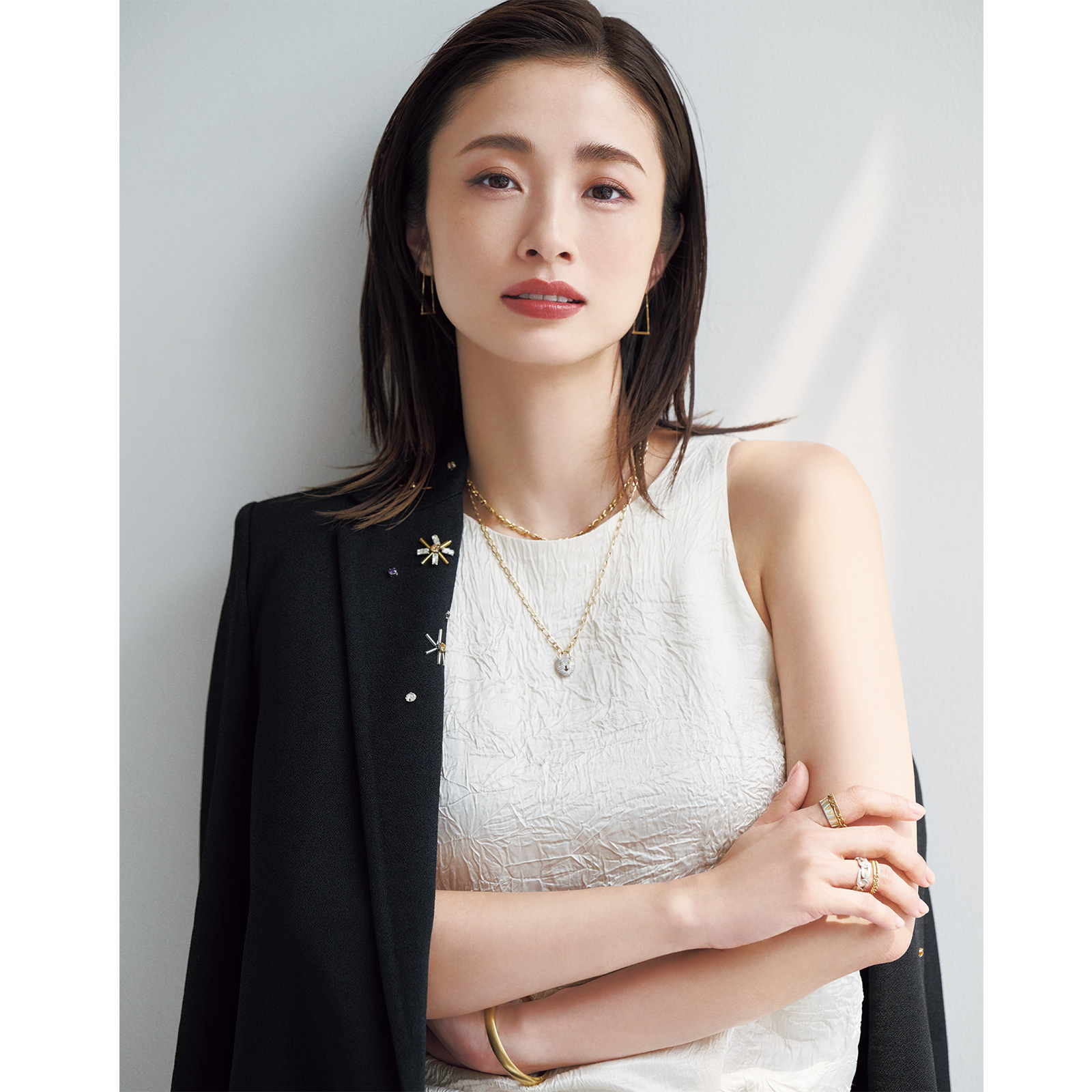 【2026最新】上戸彩の実年齢は？夫Hiroとの年の差や美の秘訣
