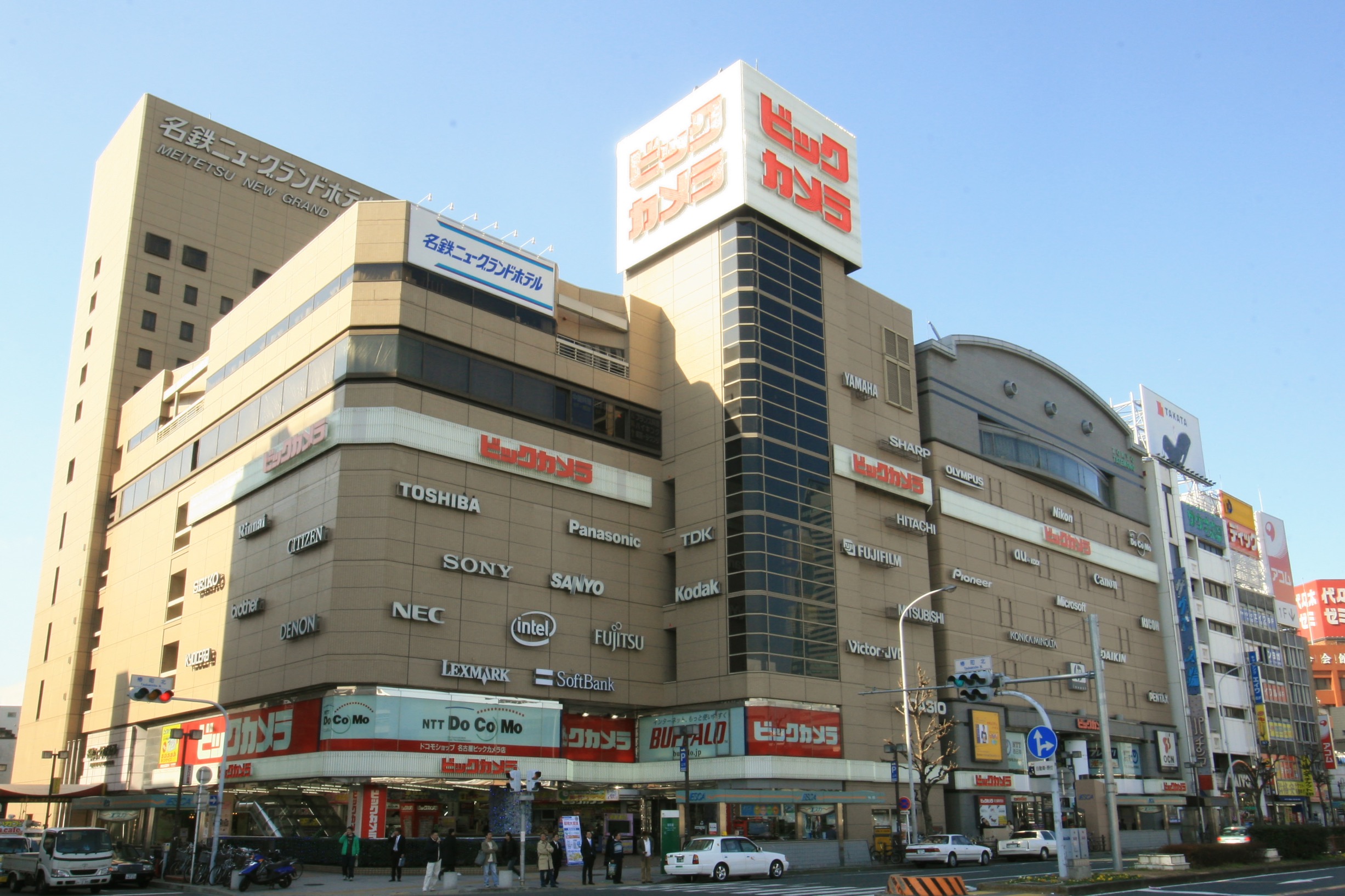 ビックカメラ名古屋駅西店の違いと真実｜ゲートタワー店比較と最新フロア解剖