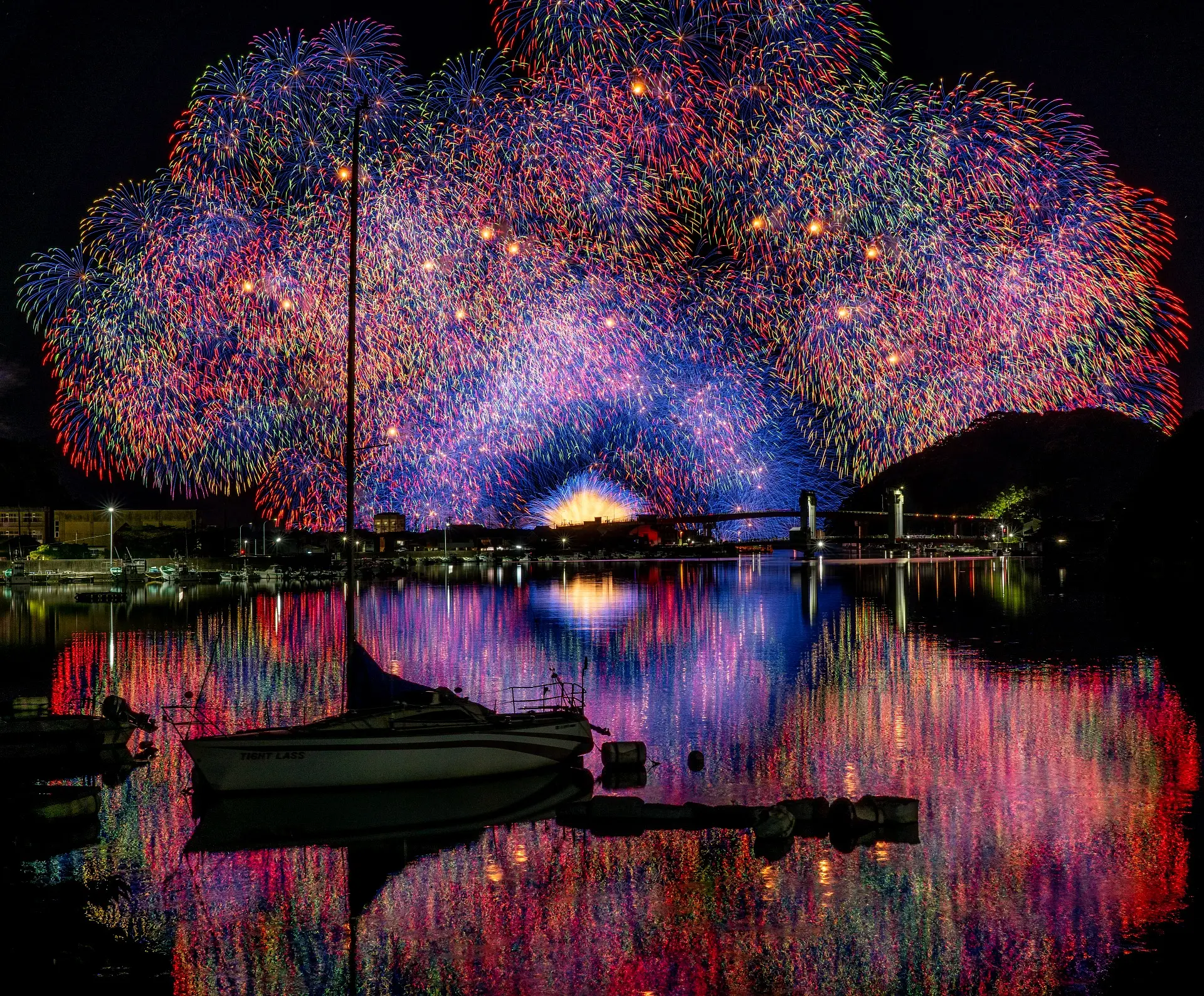 紀北燈籠祭2026の全貌！巨大燈籠と彩雲孔雀の迫力と混雑回避術