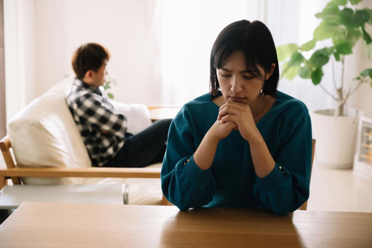 【2026年最新レポート】なぜ二人の距離は開くのか？言葉の裏に隠されたSosと「冷めきった関係」が見せる決定的なサイン