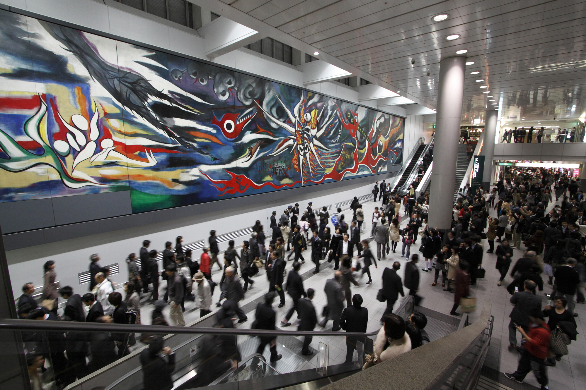 岡本太郎『明日の神話』徹底解剖｜渋谷駅壁画の真意と奇跡の修復史