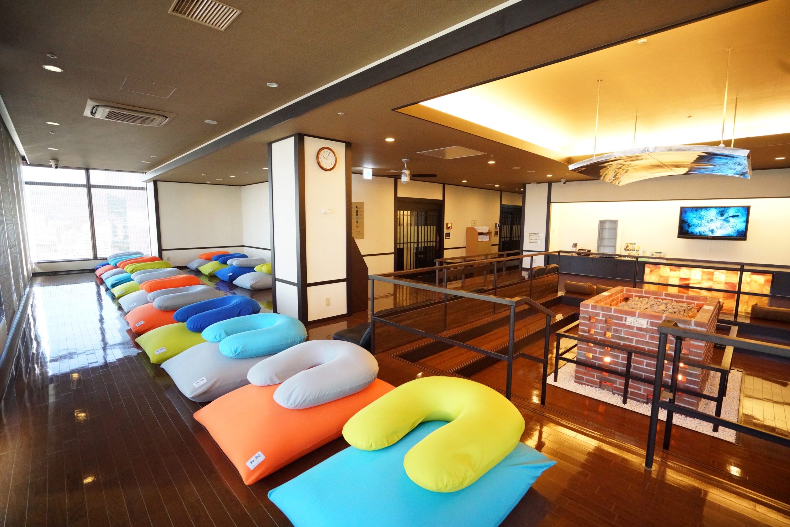神戸万葉倶楽部の真実！夜景足湯と宿泊の実態・料金裏ワザまで徹底検証
