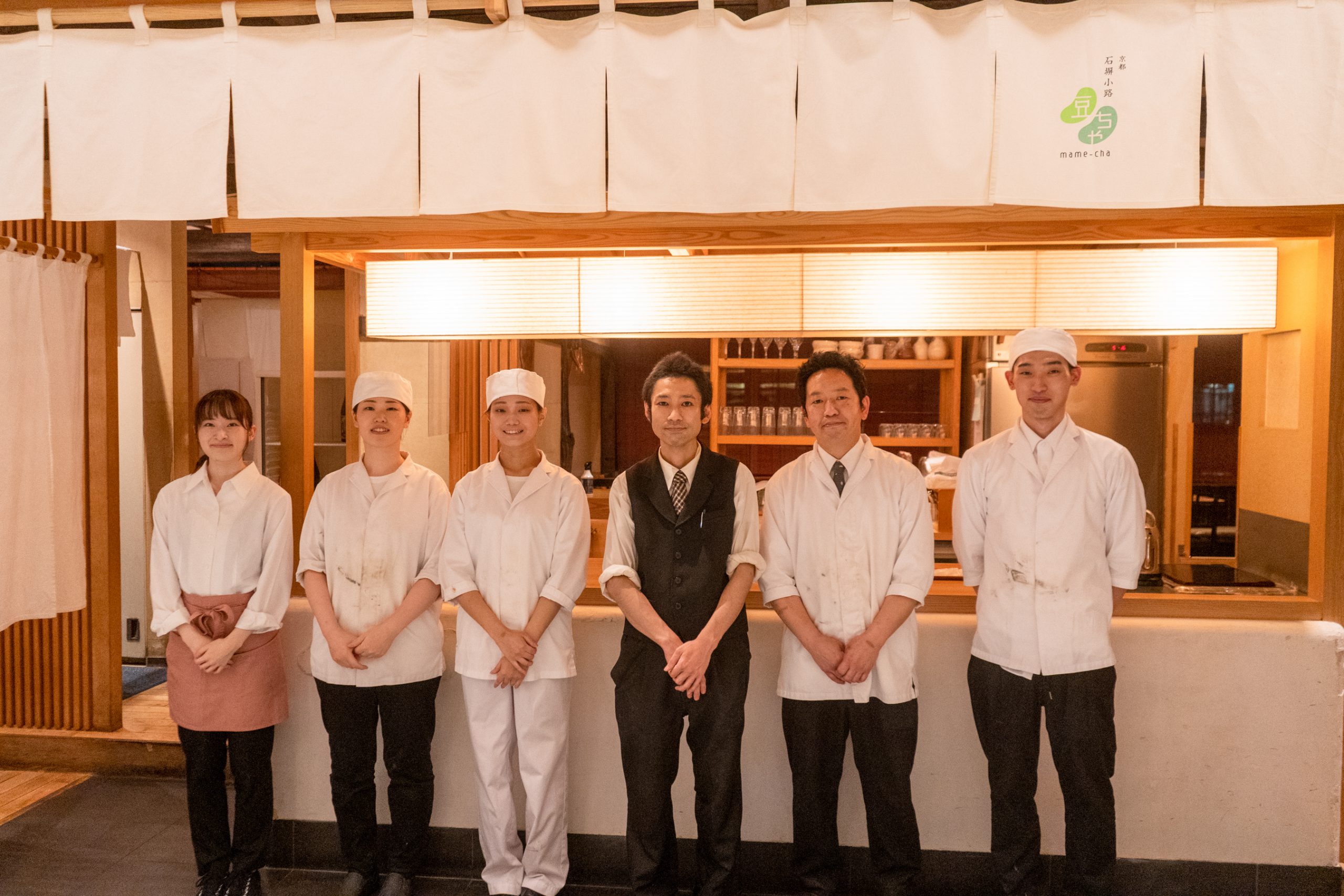 京都石塀小路豆ちゃ日本橋の評判検証！おばんざいと閉店の舞台裏