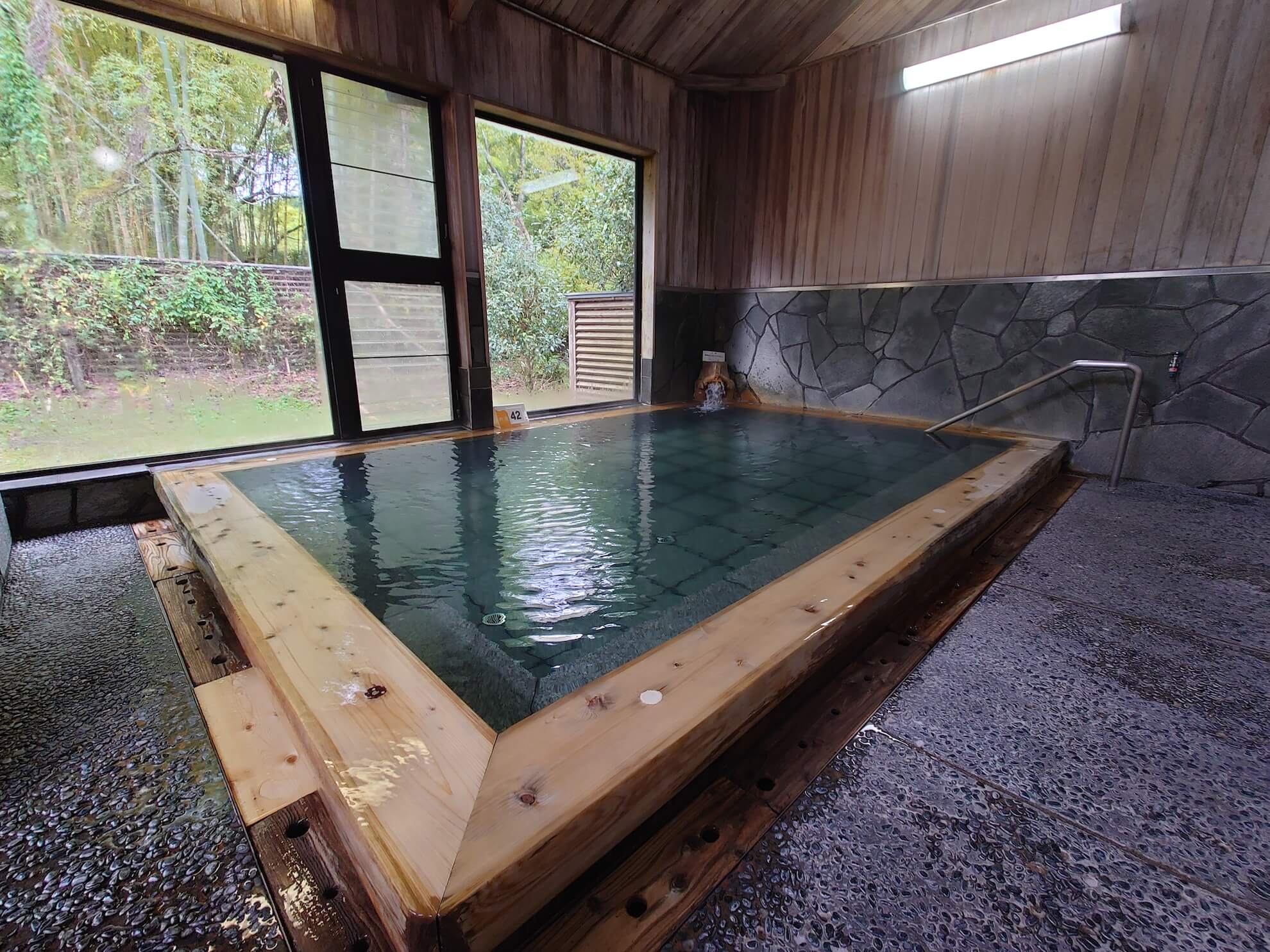 阿南温泉かじかの湯を徹底解剖！露天サウナとコテージ宿泊の全貌