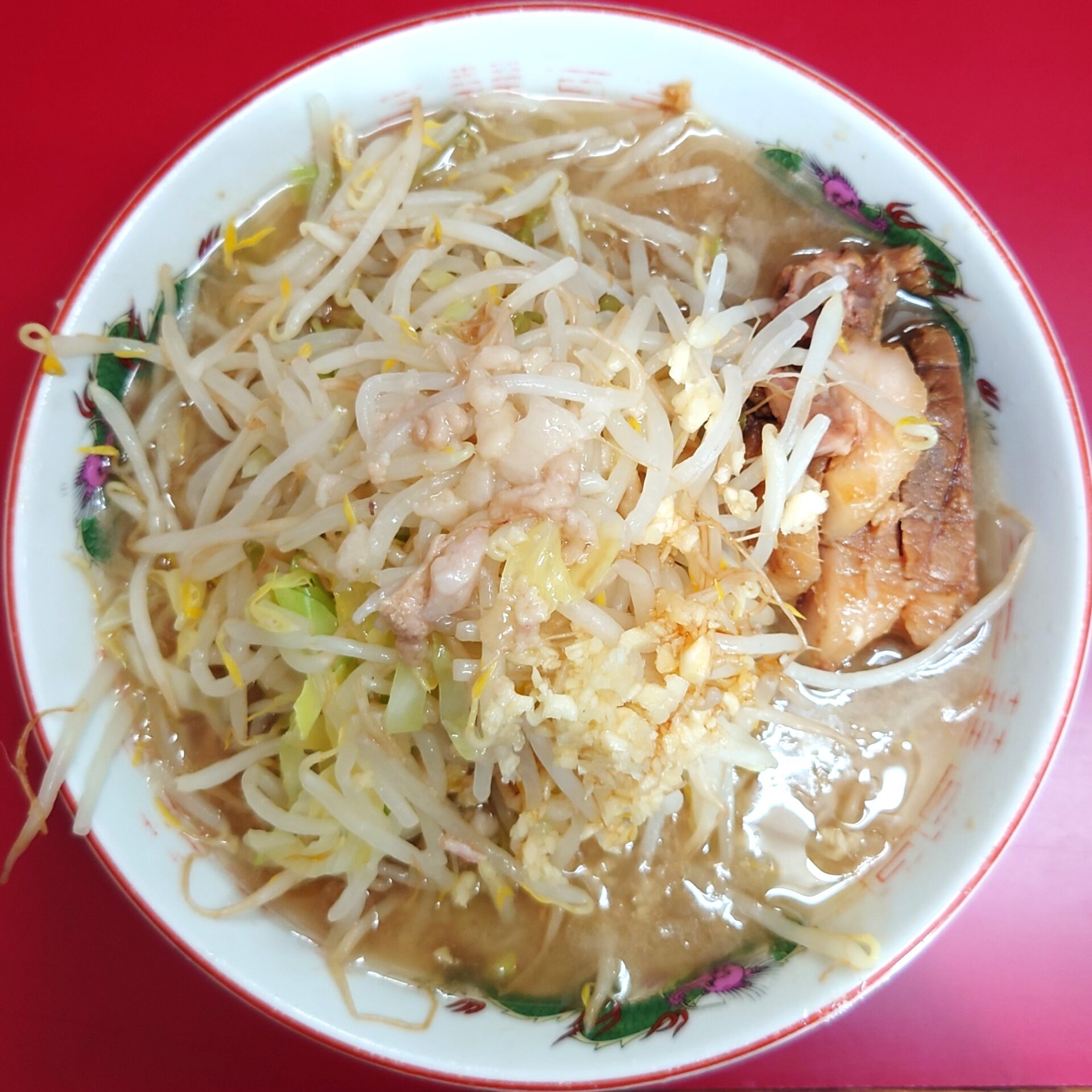 ラーメン二郎京急川崎店は初心者も安心！神接客の真相とルール解剖