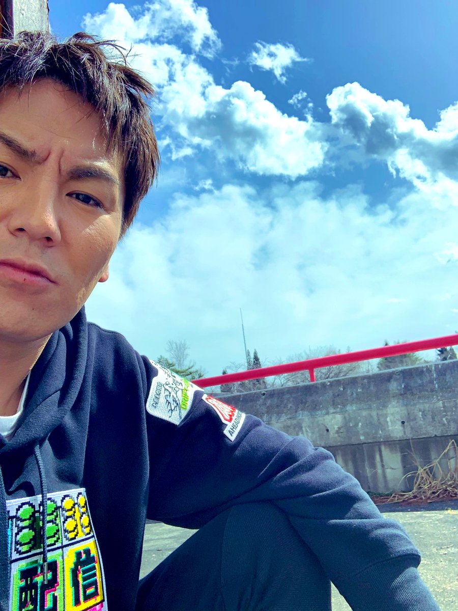 狩野英孝の公式Xが面白すぎる！伝説の神投稿と噂の真相を徹底解剖