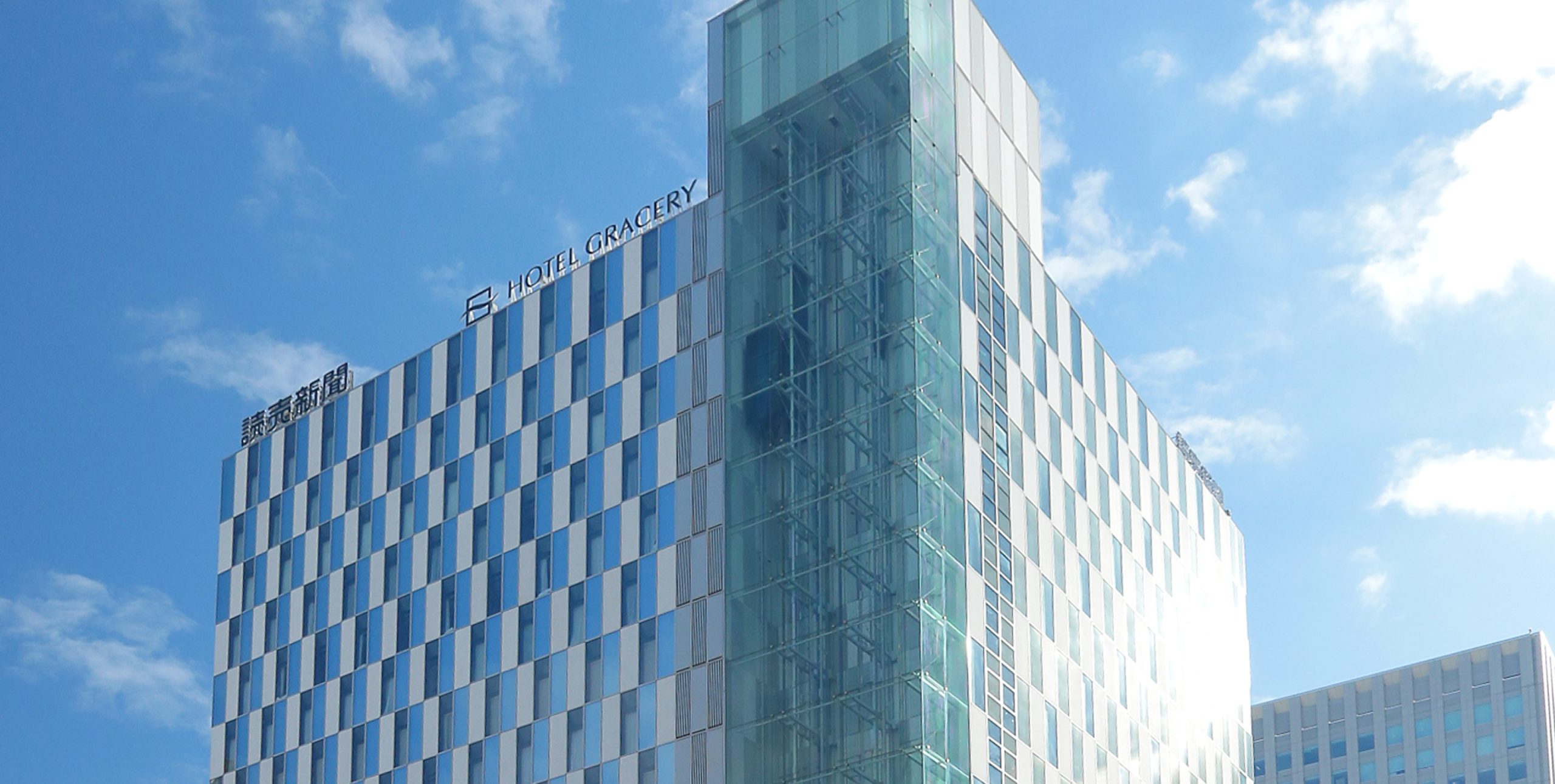 2026年春、札幌の街頭を染める「グレイ スリー」狂騒曲——大通・ステラプレイスで今何が起きているのか