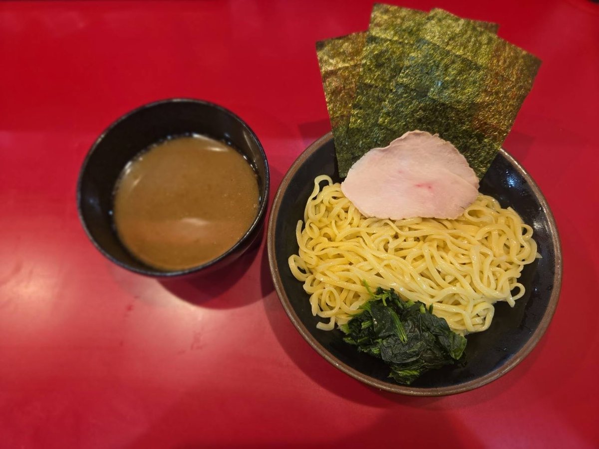 横浜「らーめんおか本」人気の秘密！絶品メニューと混雑状況を徹底取材