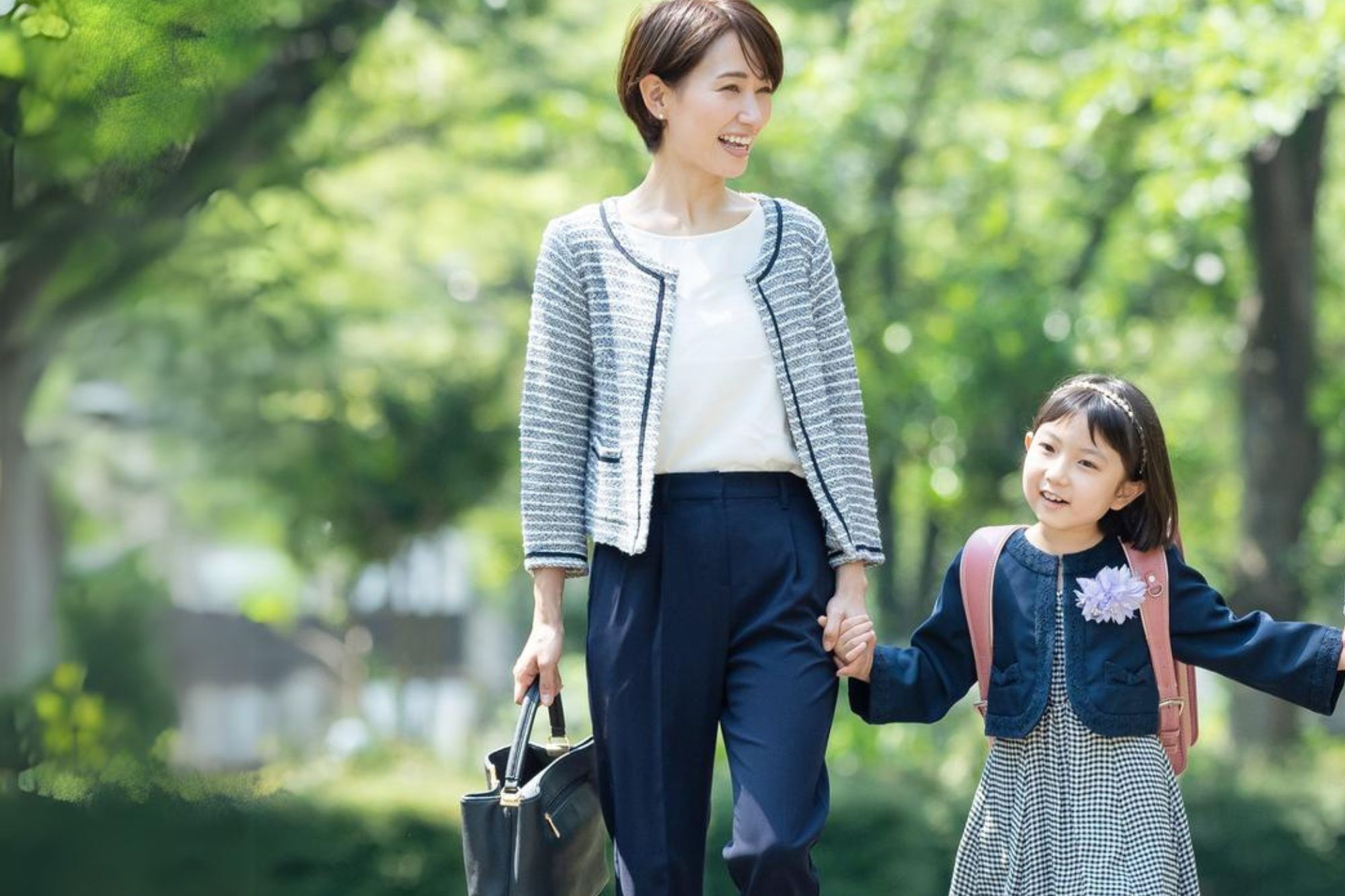 40代ママ必見！体型カバーと清潔感を両立する最新リアルコーデ術