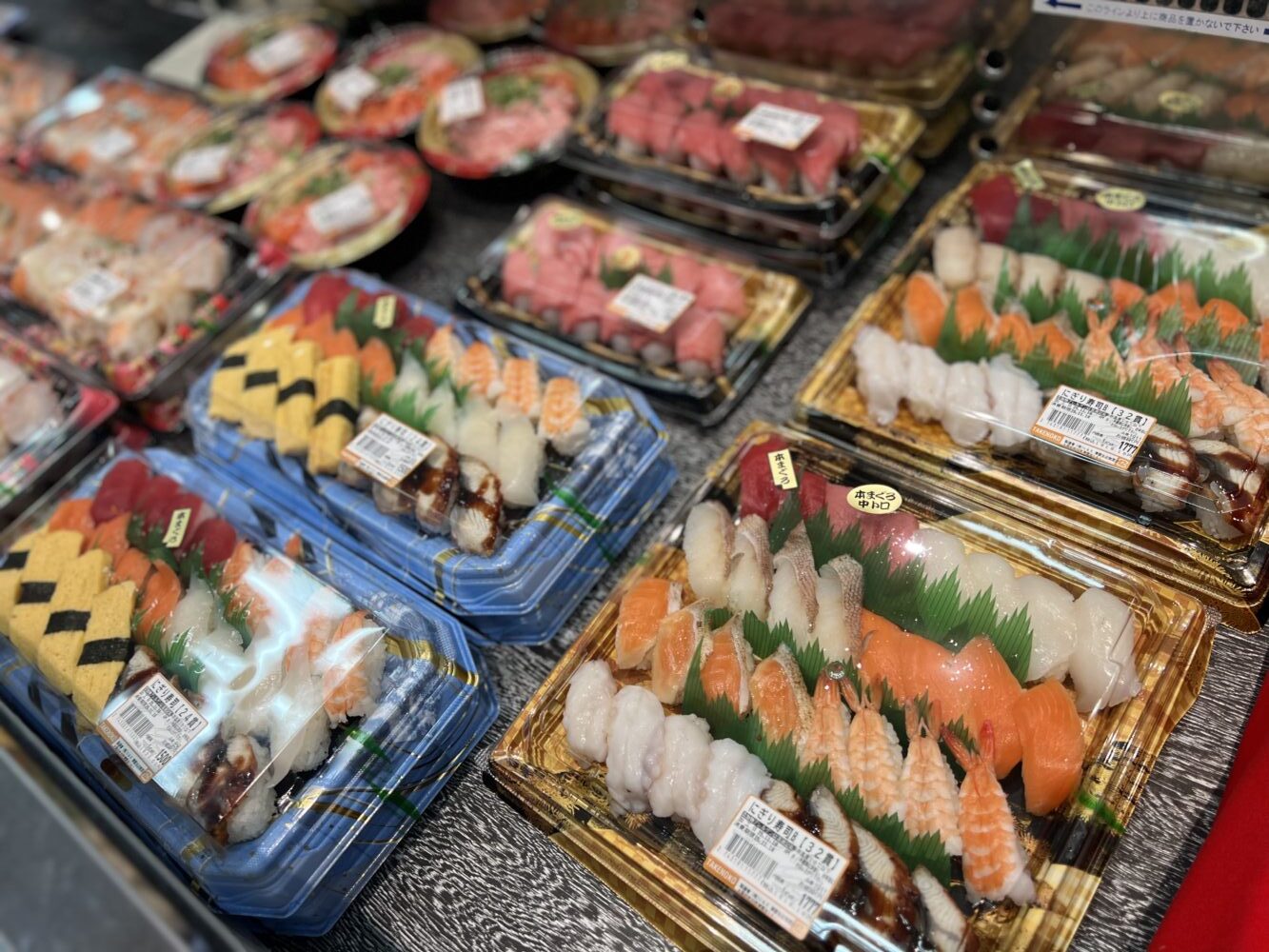 業務スーパーTakenokoは何が違う？佐竹食品の生鮮革命と評判