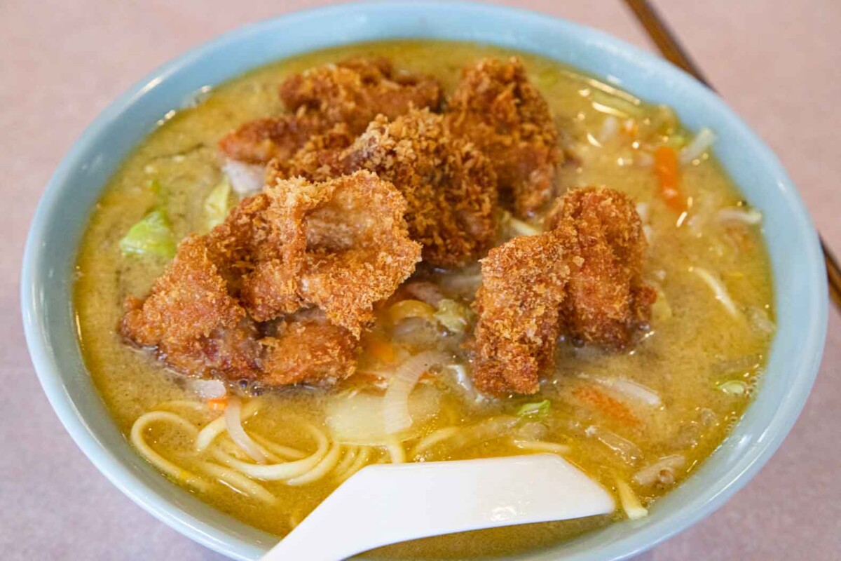 北九州名物「銀河のちゃんぽん」チキンカツの魔力と2026最新攻略