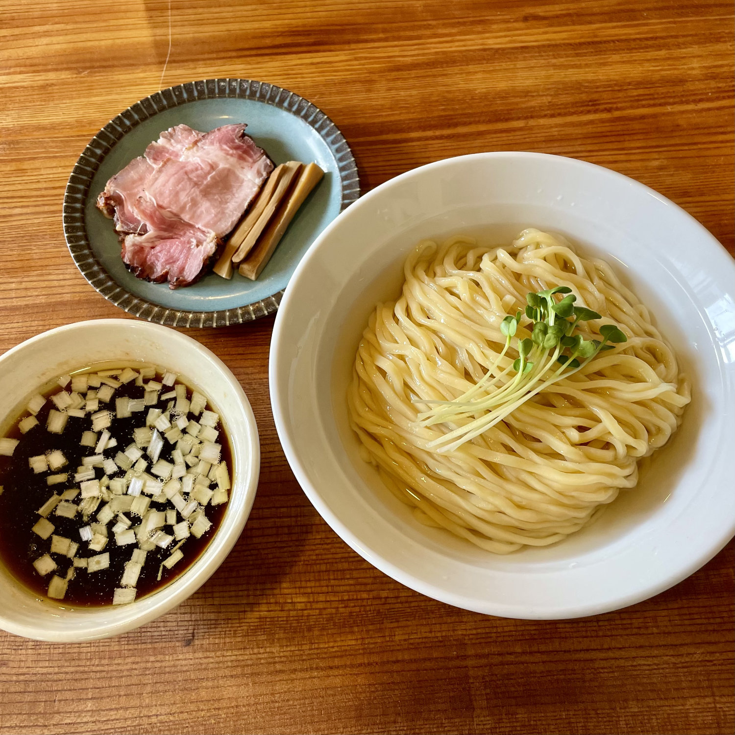 なぜ昆布水つけ麺は熱狂を呼ぶのか？まずい噂の真相と名店・再現レシピ