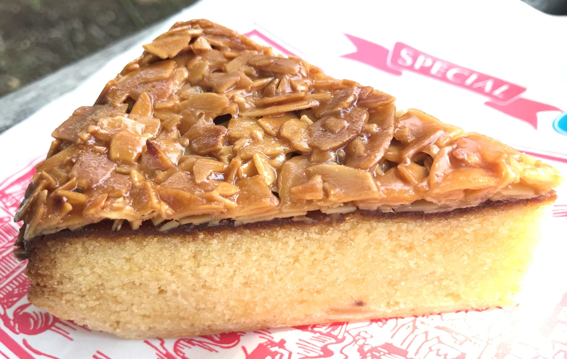 水戸名物アーモンドケーキの魅力解剖！人気店の評判と通販最新事情