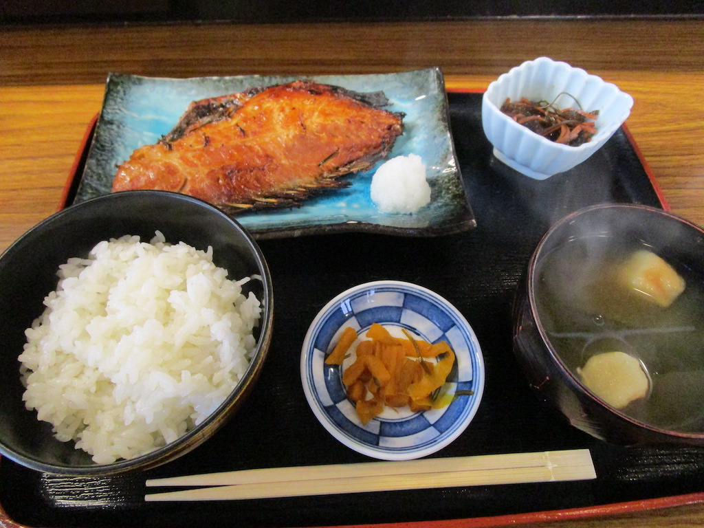 七郷屋の評判と現在地｜名物団子の魅力と2026年最新利用ガイド
