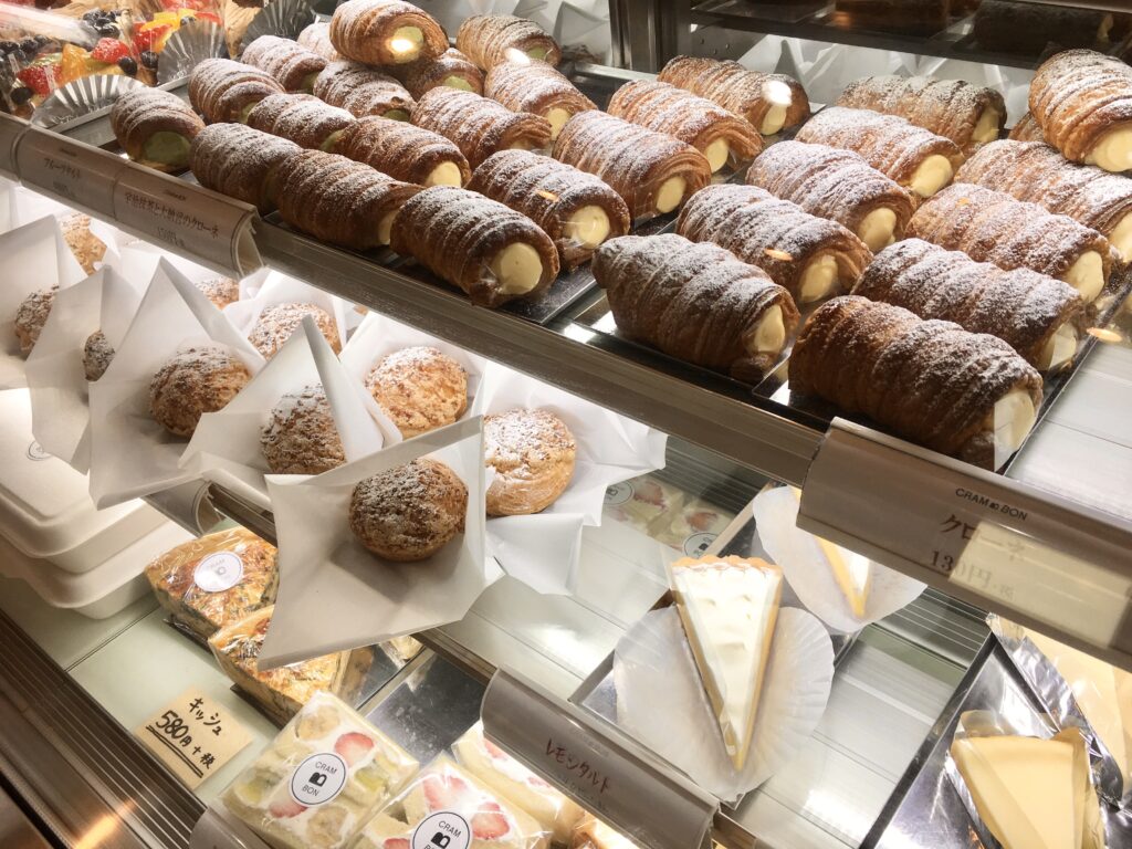 関市の人気パン屋クラムボンの魅力とは？絶品メニューと混雑対策を徹底解説