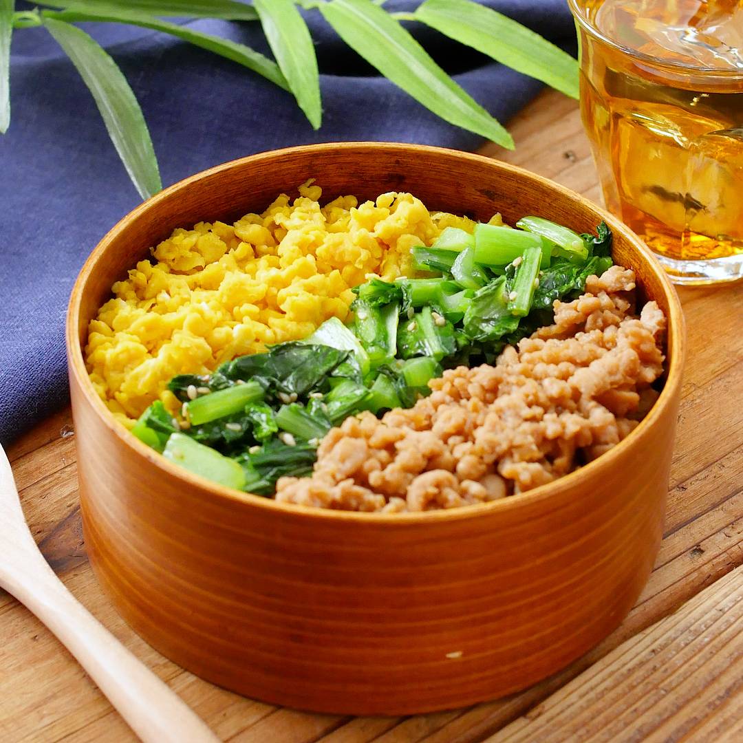 三色丼の小松菜が水っぽくならない！黄金比レシピと絶品味付けの極意