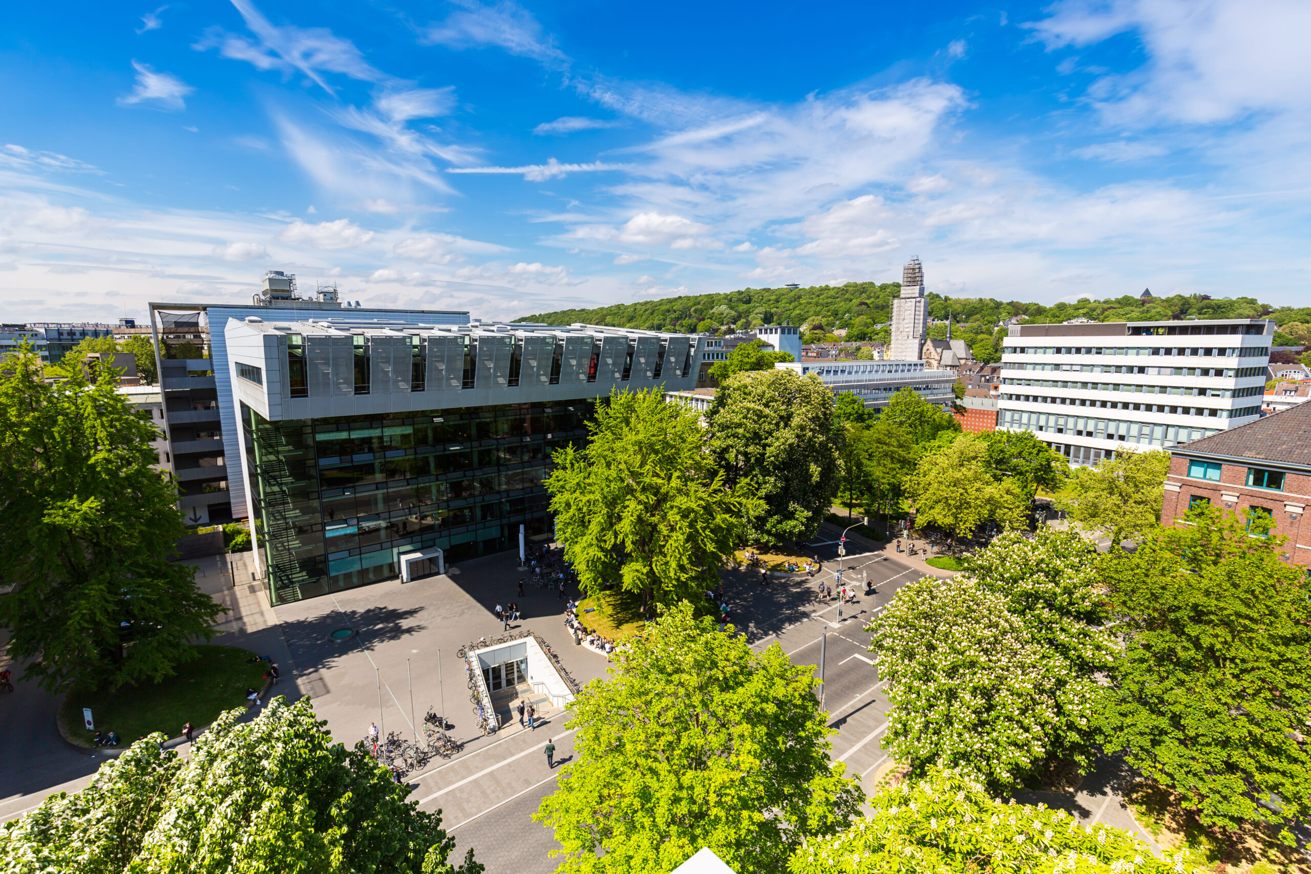 アーヘン工科大学の難易度と学費の真実｜世界最高峰の理系留学2026